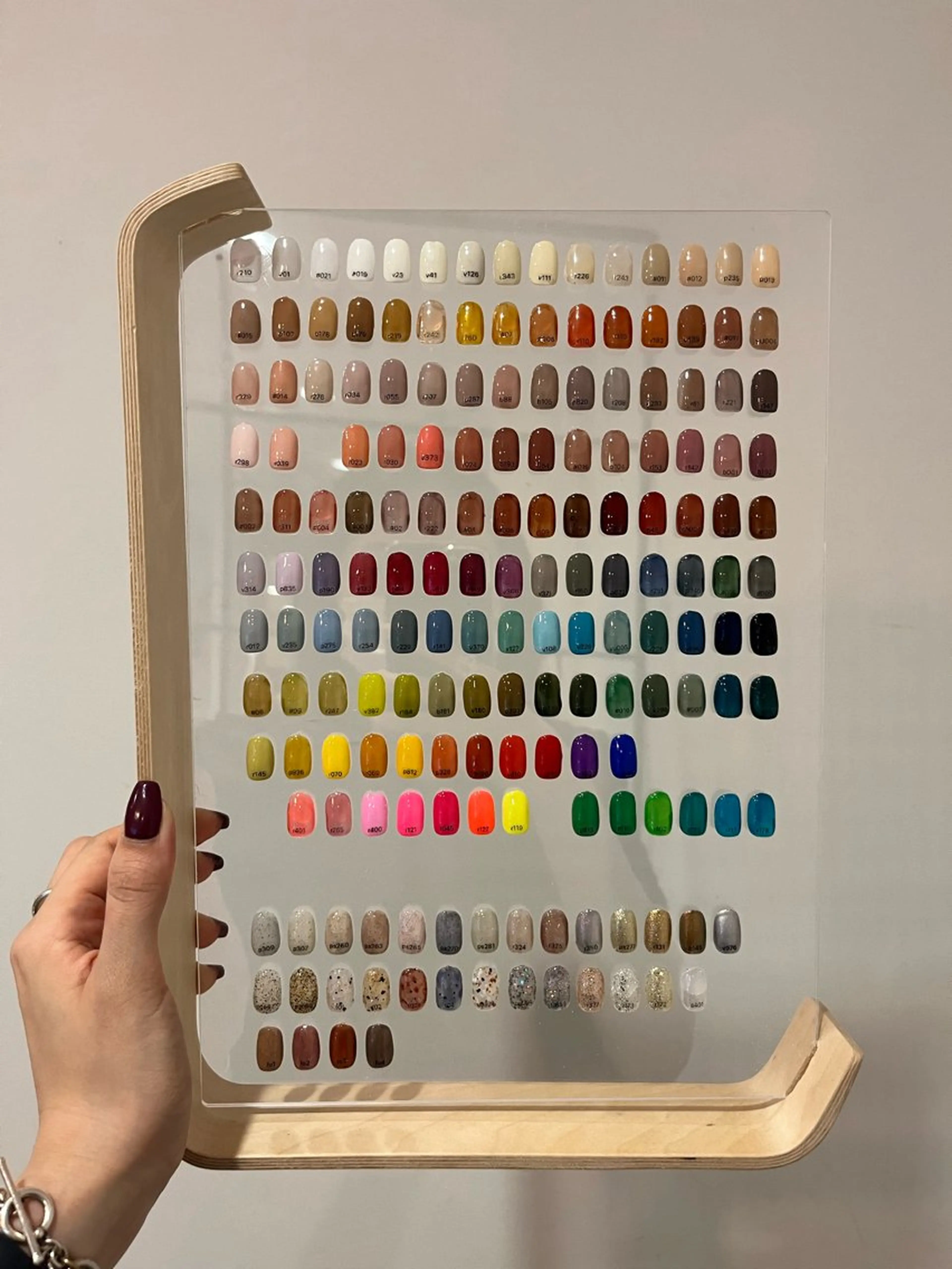 ネイル Hi,nail mahoのネイルデザイン