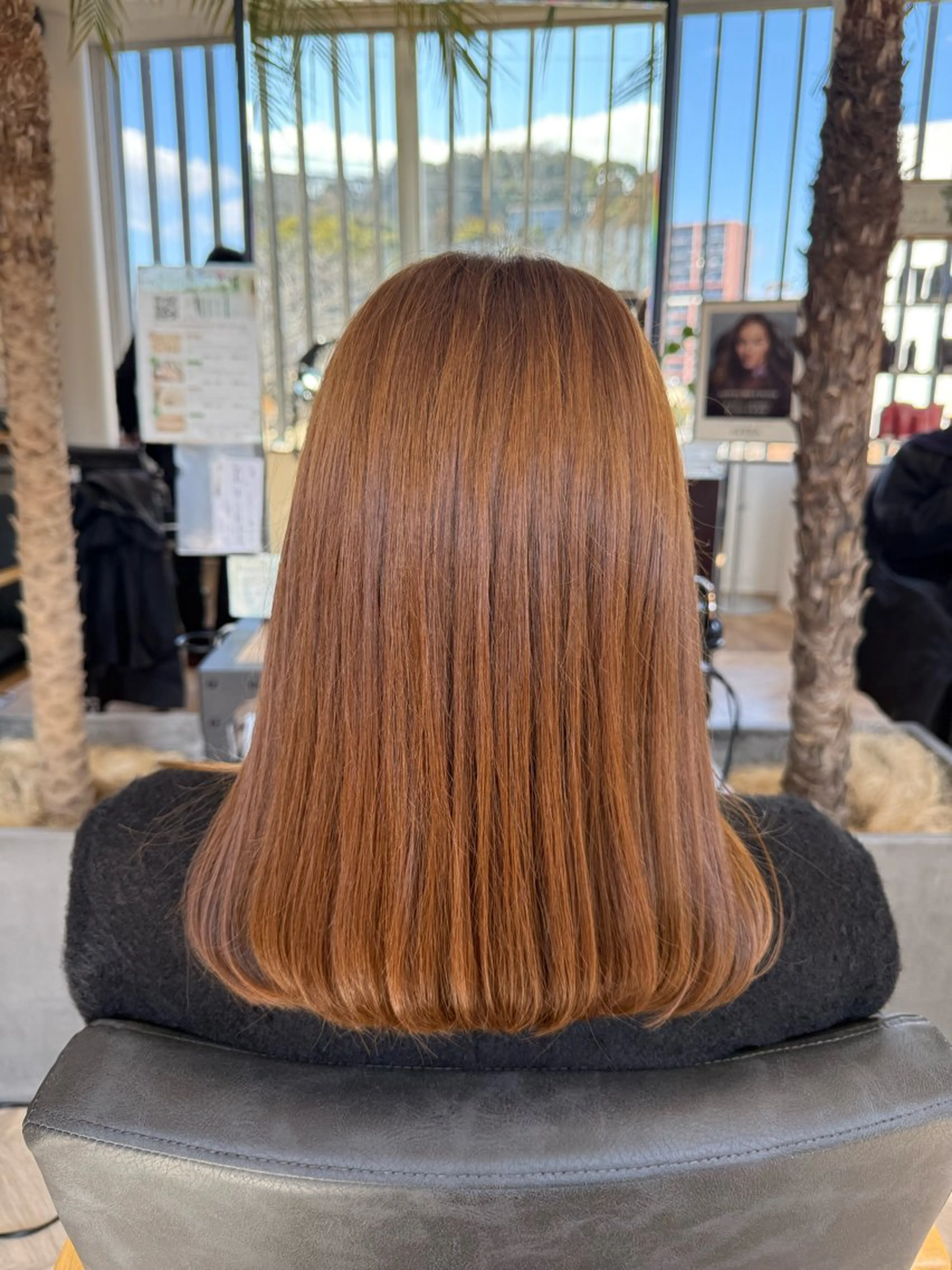 ミディアム ミルクティーブラウン disco hair AVEDA所属・中島 姫翠のヘアスタイル