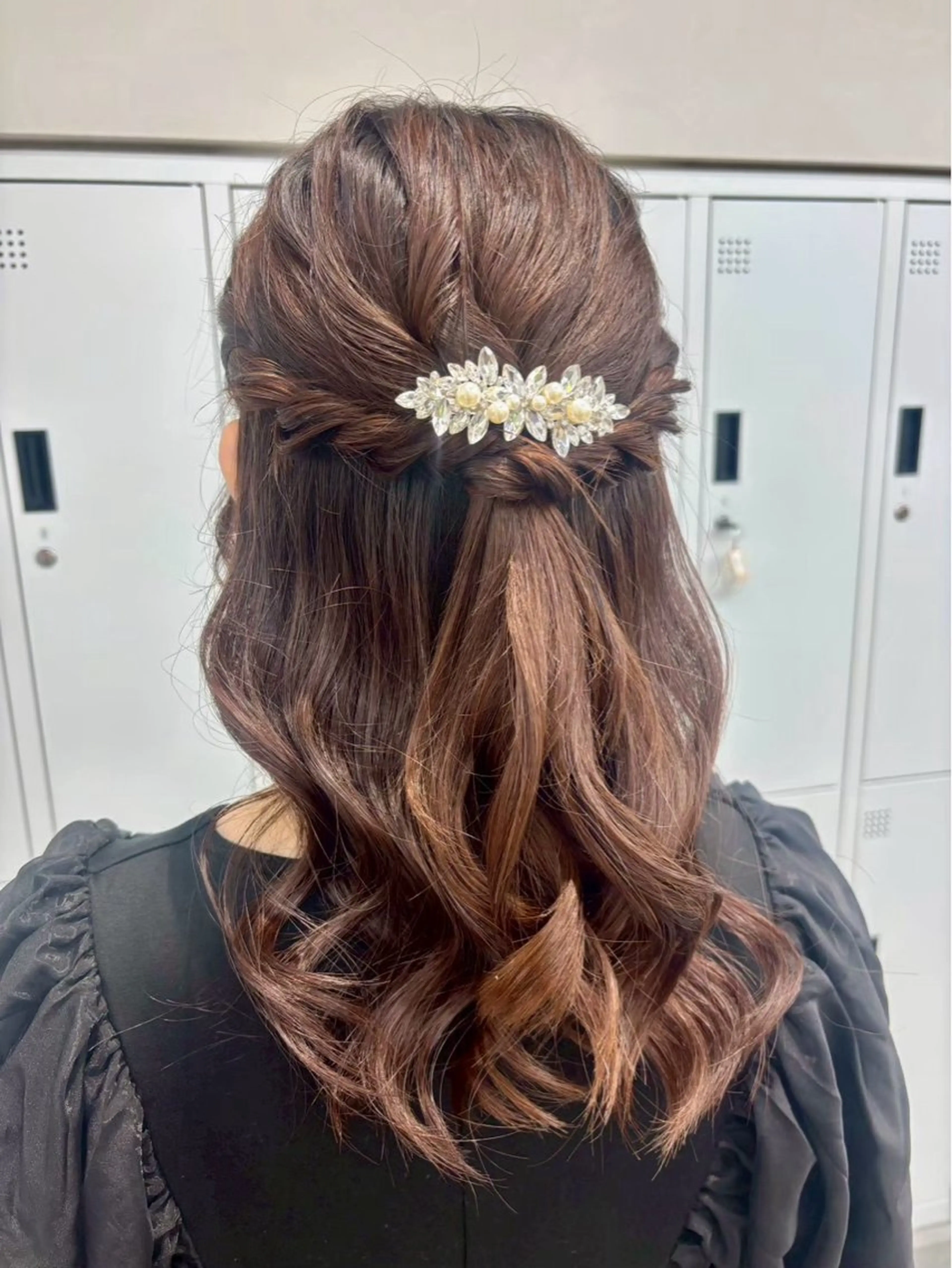 セミロング ヘアアレンジ ハーフアップ ヘアセット お呼ばれアレンジ♡ momohaのヘアスタイル