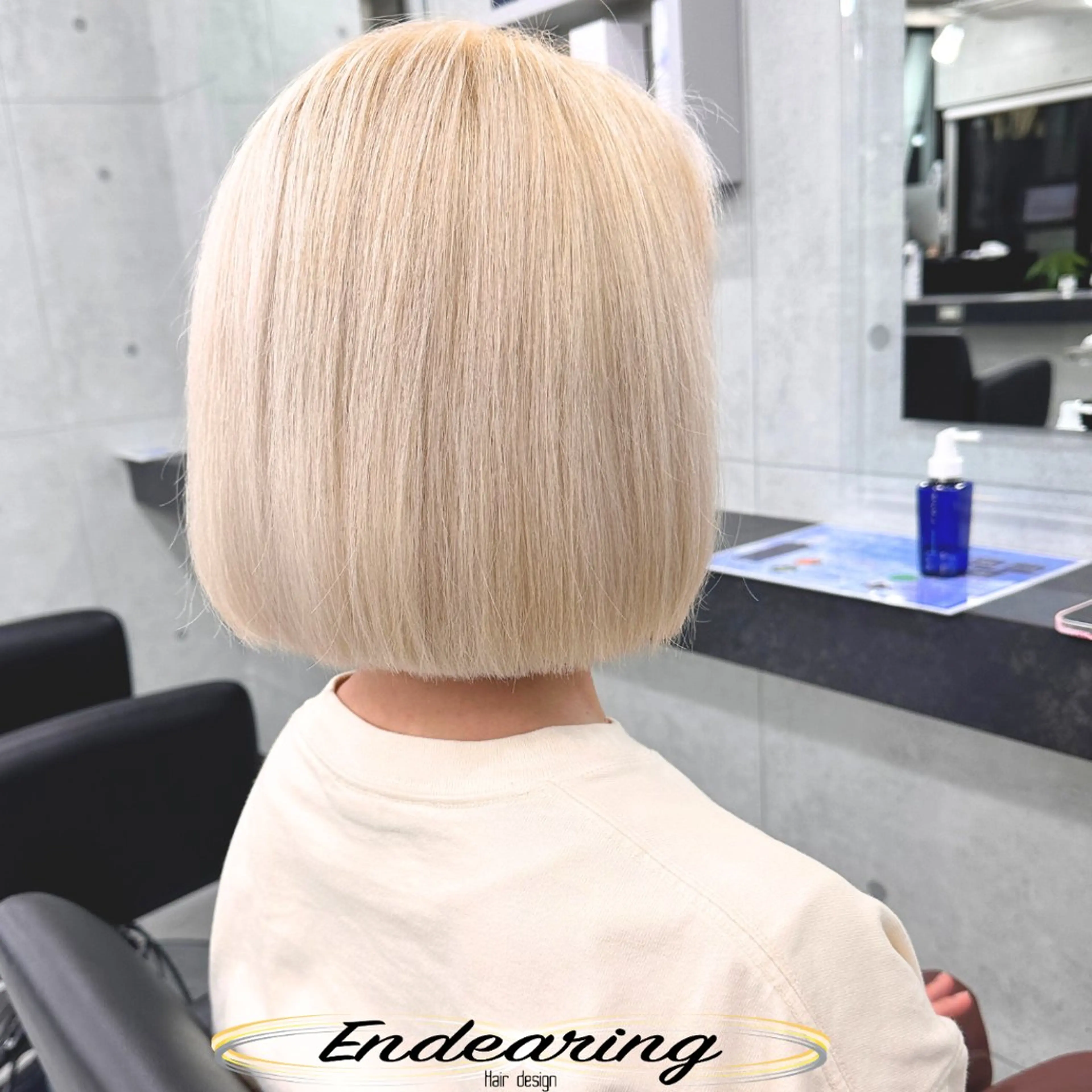 カラー ベージュカラー ブリーチ 透明感カラー ボブ ヘアカラー Endearing 銀座/レイヤーカットのヘアスタイル