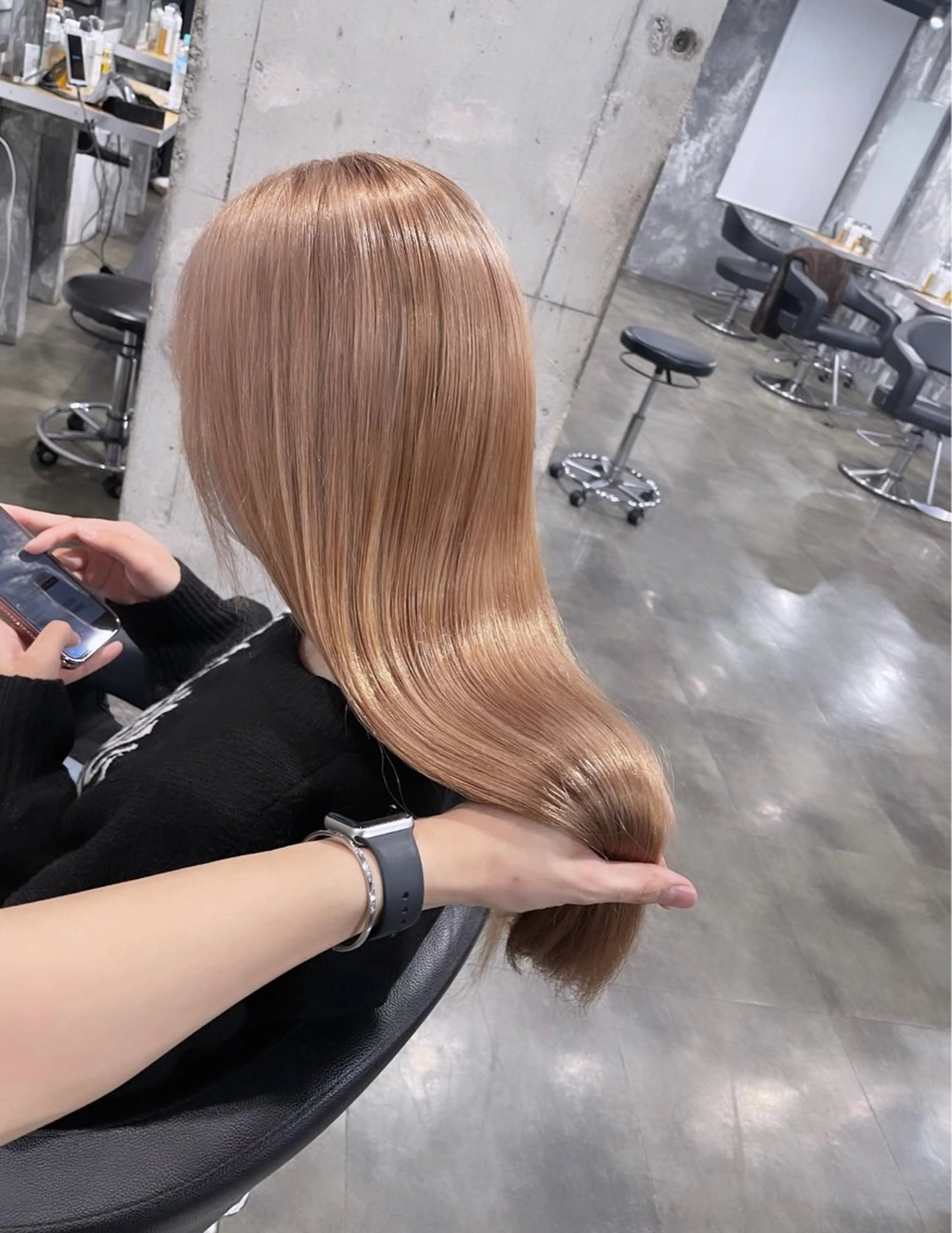 ロング カラー ヘアカラー トリートメント ヘッドスパ ヘアセット ベージュカラー💖 やすひろのヘアスタイル