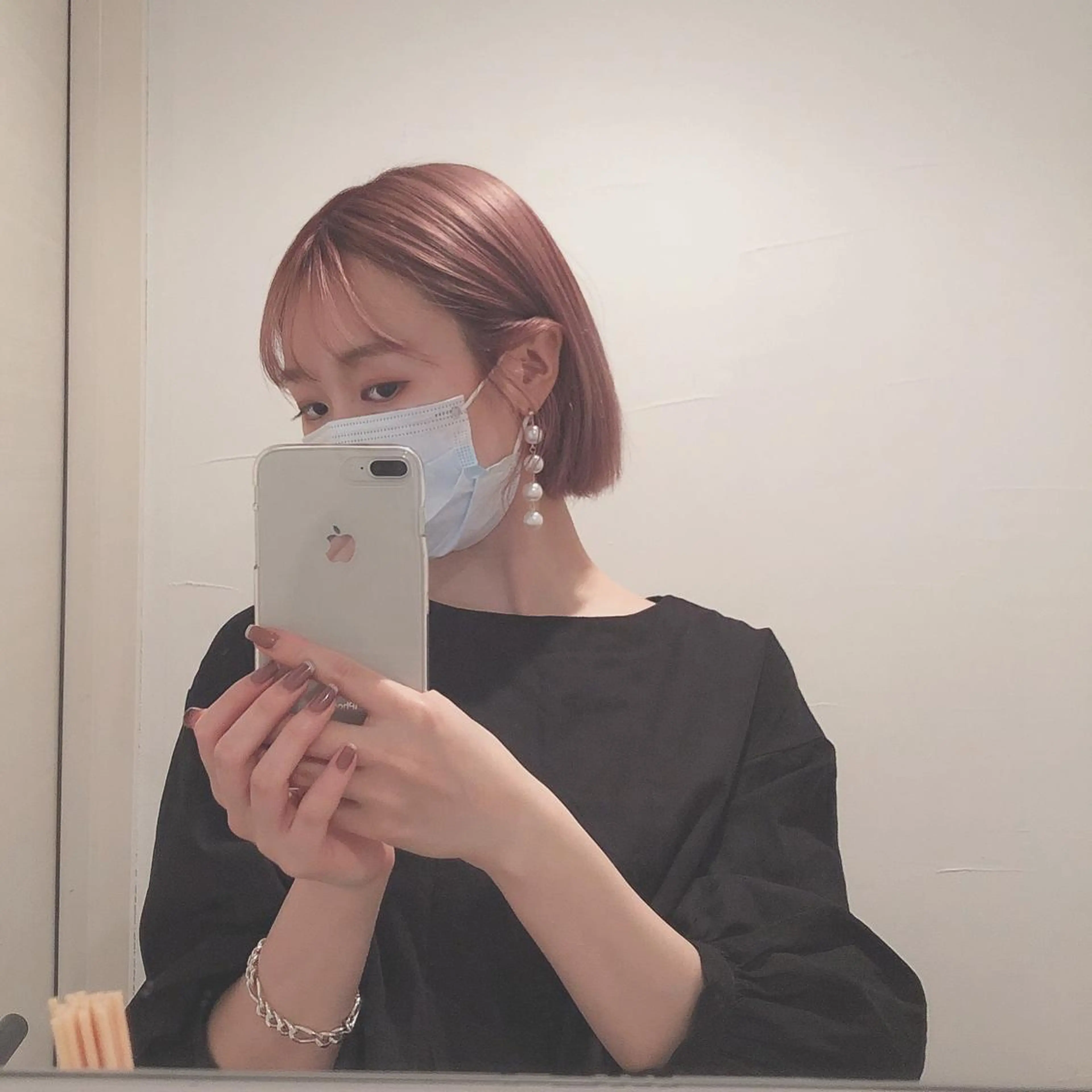 ショート カラー ヘアアレンジ マツエク・マツパ ベージュカラー ピンクカラー ピンクベージュ カラーマツエク Noah's　Ark所属・透明感カラー🫧ヘア セット🫧松本菜月の眉毛・アイブロウイメージ