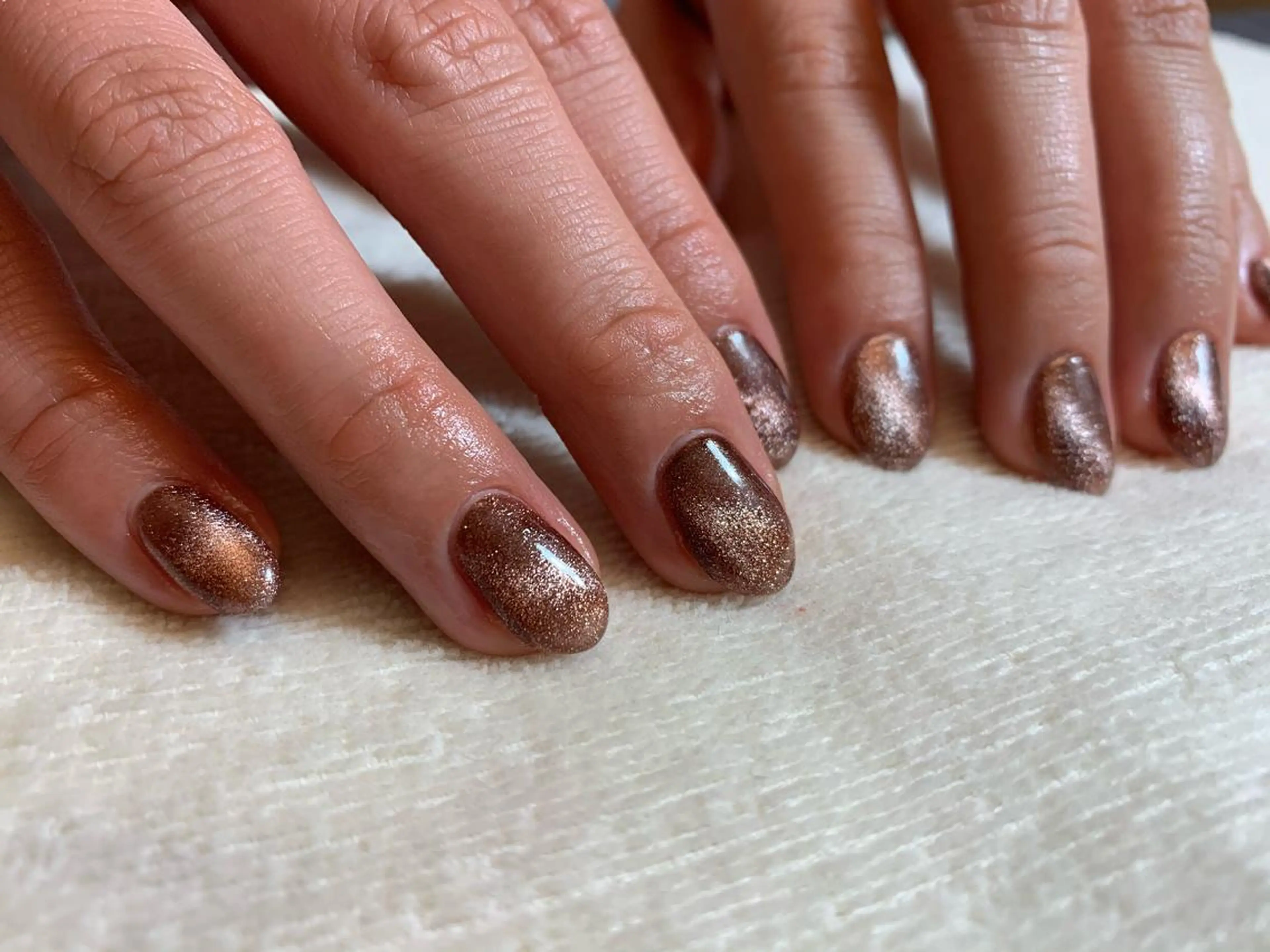 ネイル ジェルネイル マグネットネイル ハンドネイル 手塚 里奈のネイルデザイン