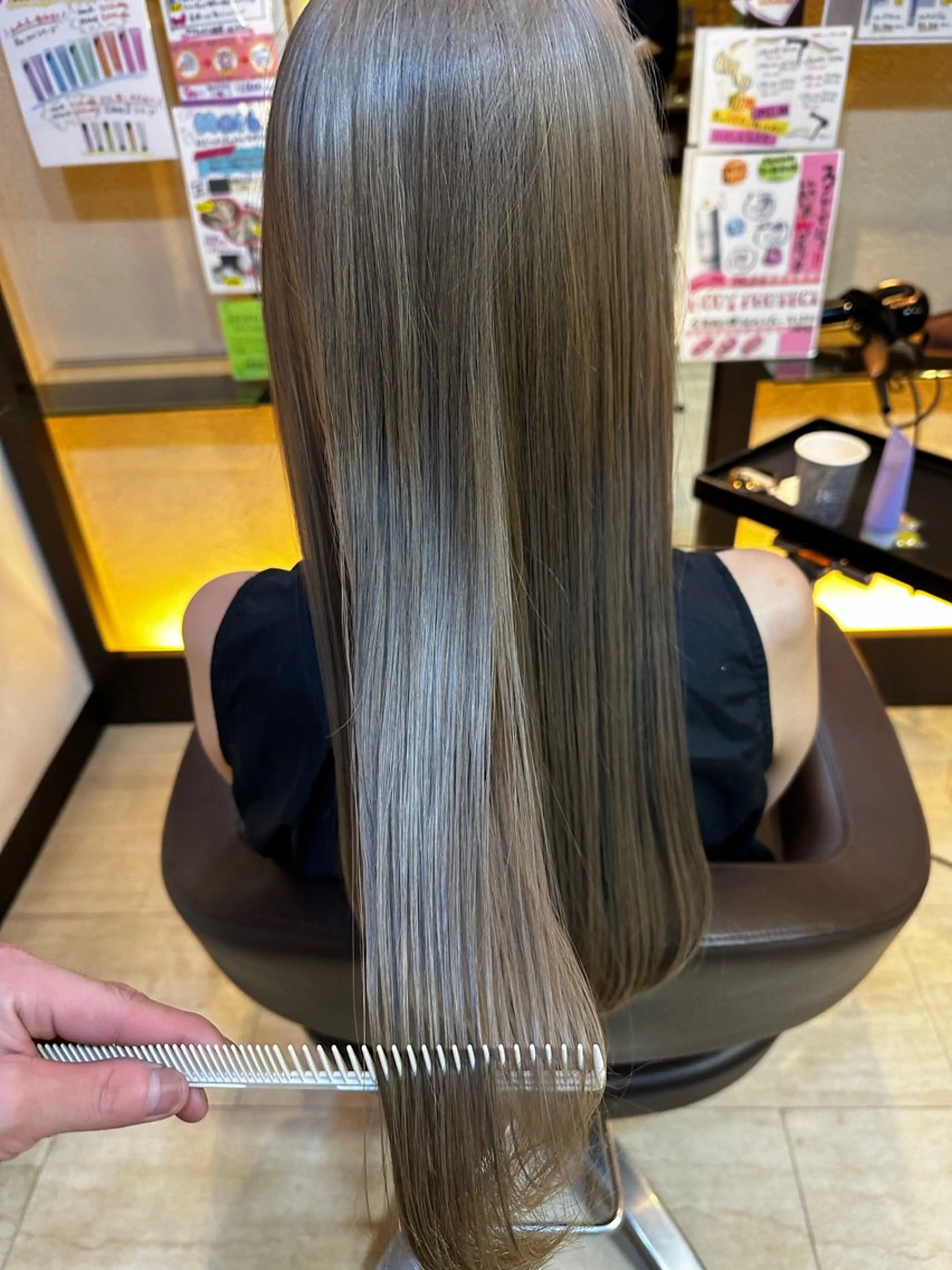 ロング 酸性ストレート ヘアカラー 縮毛矯正 トリートメント 美髪矯正/酸性ストレ ート/艶カラー/堅田のヘアスタイル