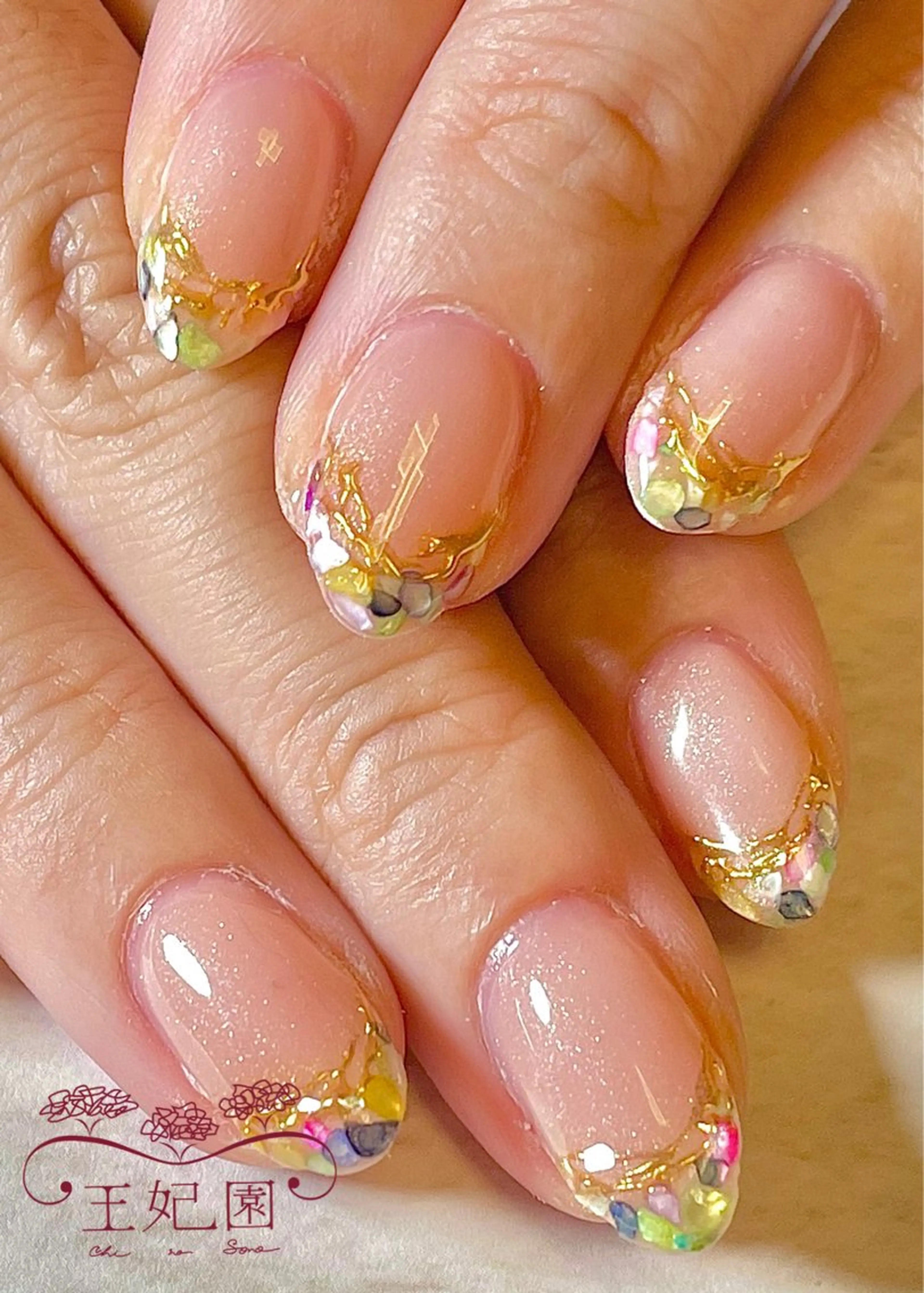 ネイル フレンチネイル ジェルネイル ミラーネイル 持ち込み ニュアンスネイル nail salon王妃の園所属・王妃の園 ohinosonoのネイルデザイン