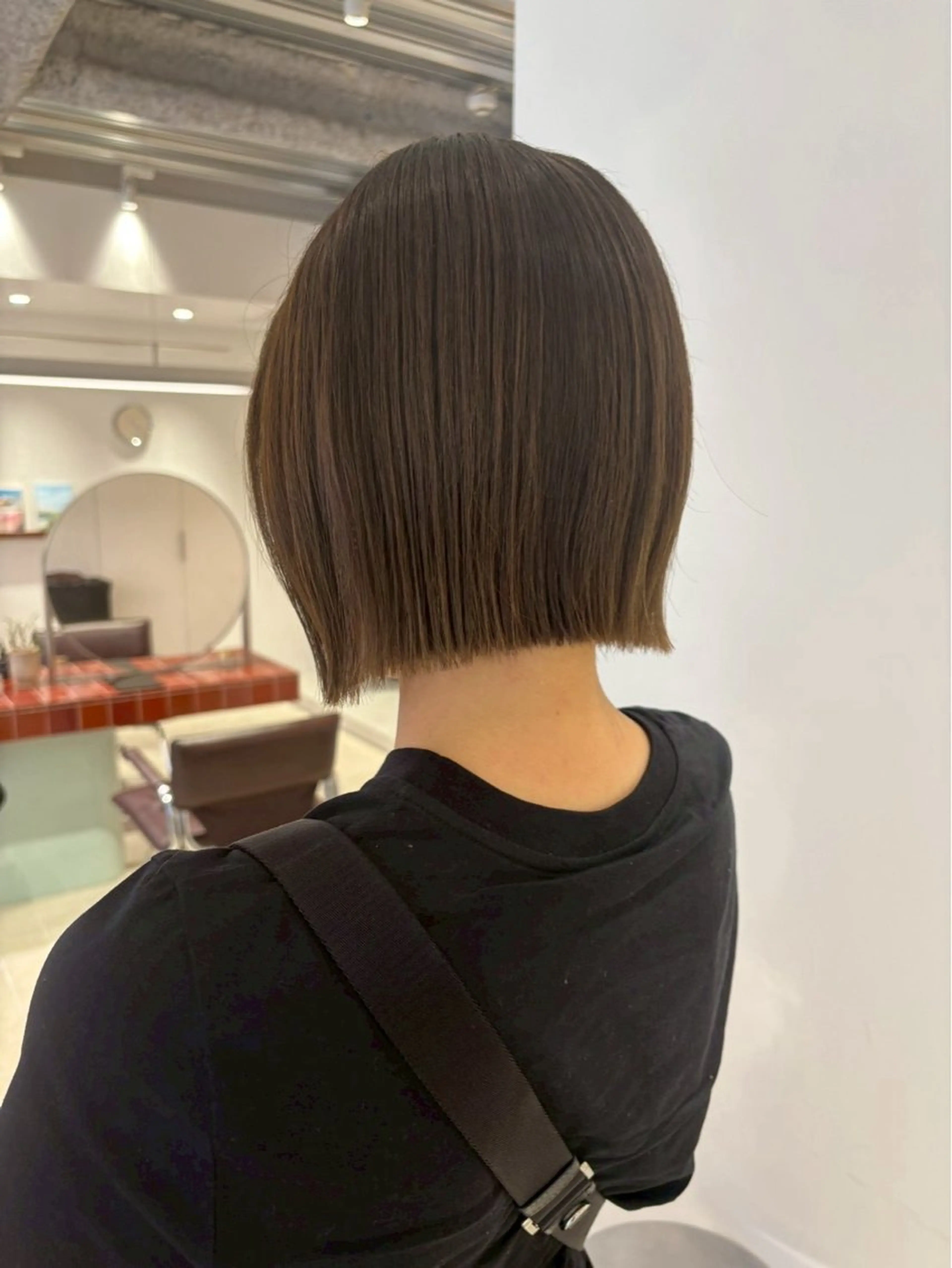 れんか/ボブ/レイヤ ー/ベージュ/艶髪のヘアスタイル