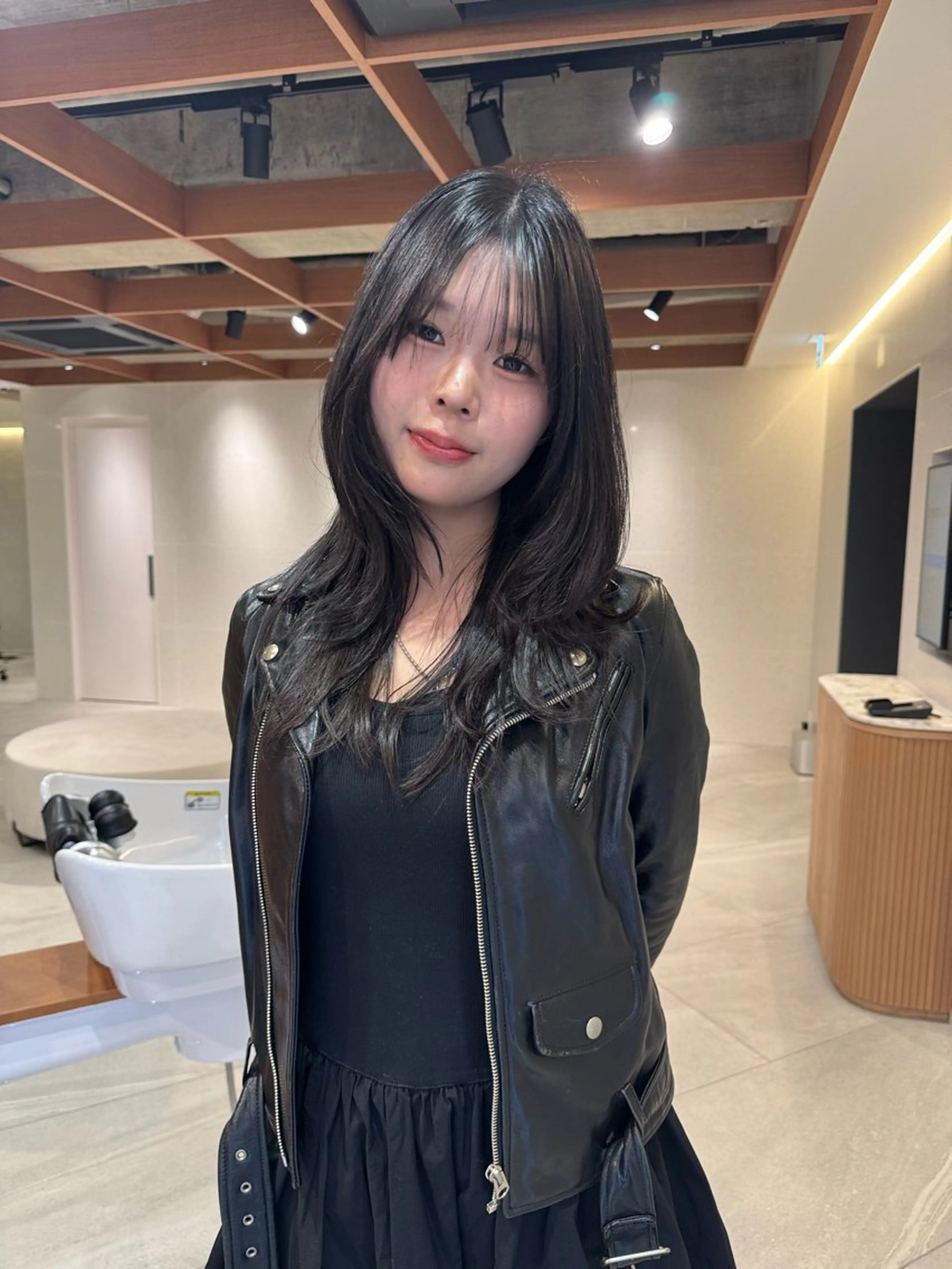 ロング カラー カット ヘアカラー レイヤーカット ボブパーマNo.1のヘアスタイル