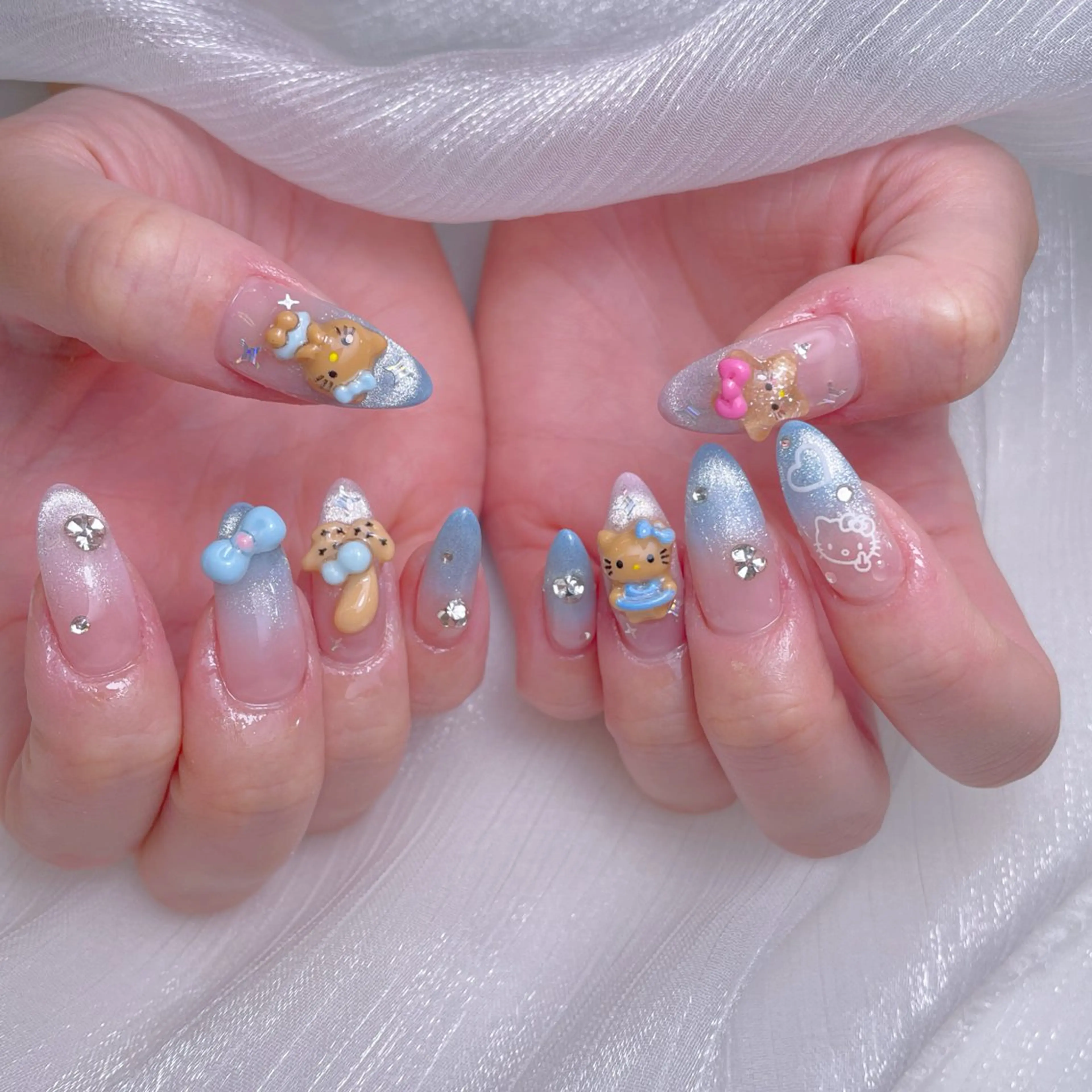 ネイル チークネイル クリアネイル ガーリー キラキラネイル 韓国ネイル ハンドネイル NailPrincess所属・princess スカルプ専門店のネイルデザイン