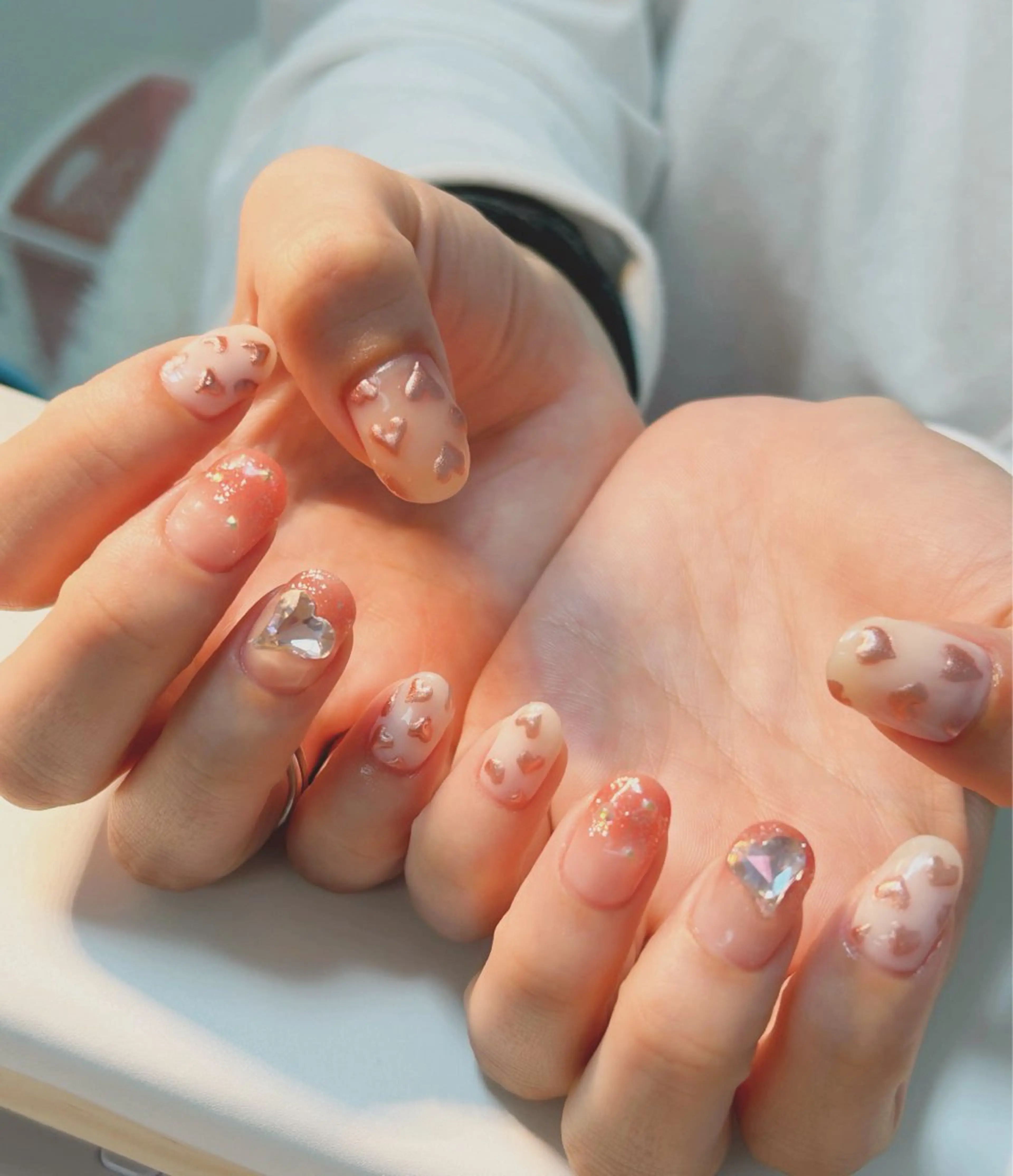 ネイル ハート キラキラネイル 金森 真以のネイルデザイン