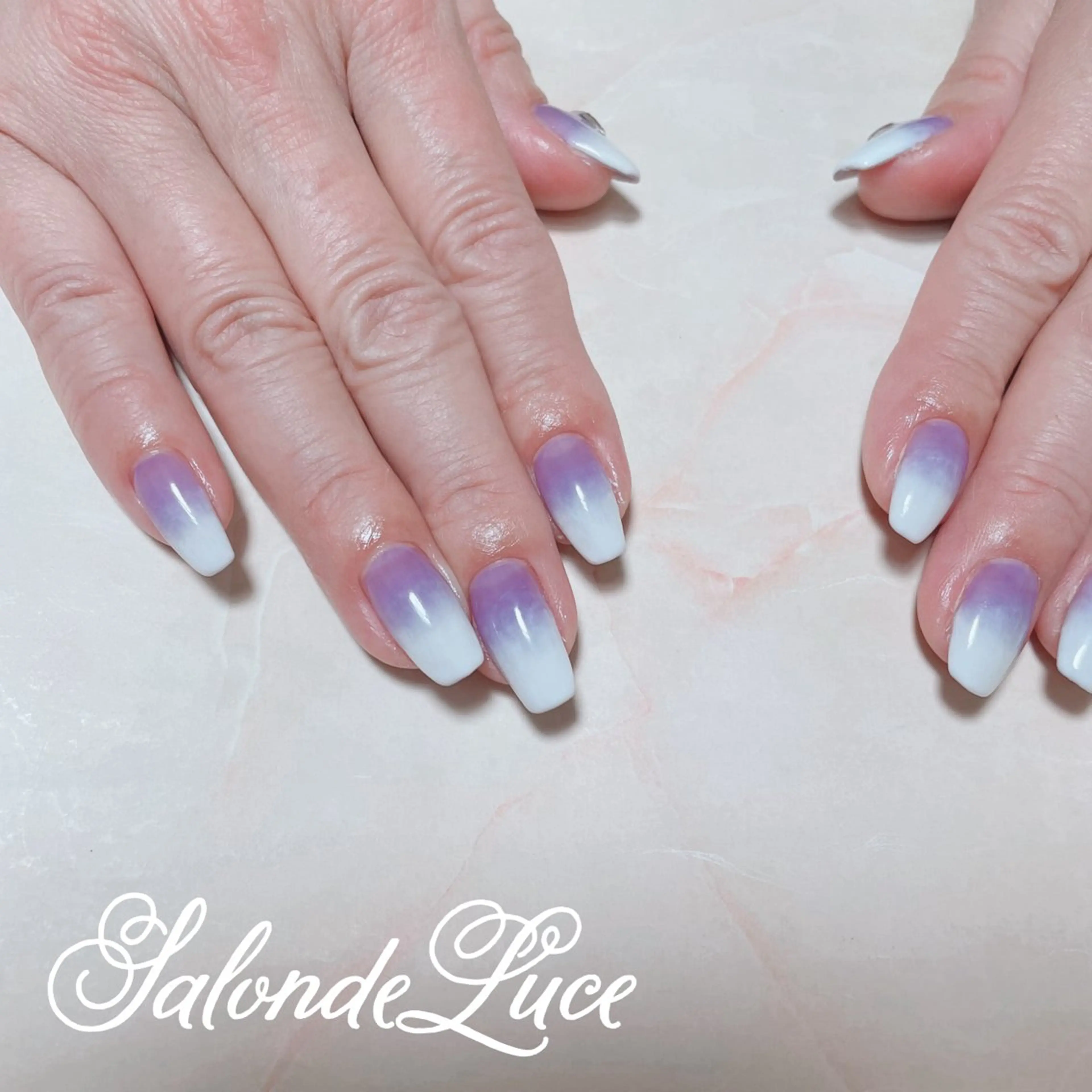 ネイル グラデーション Salon de Luceのネイルデザイン