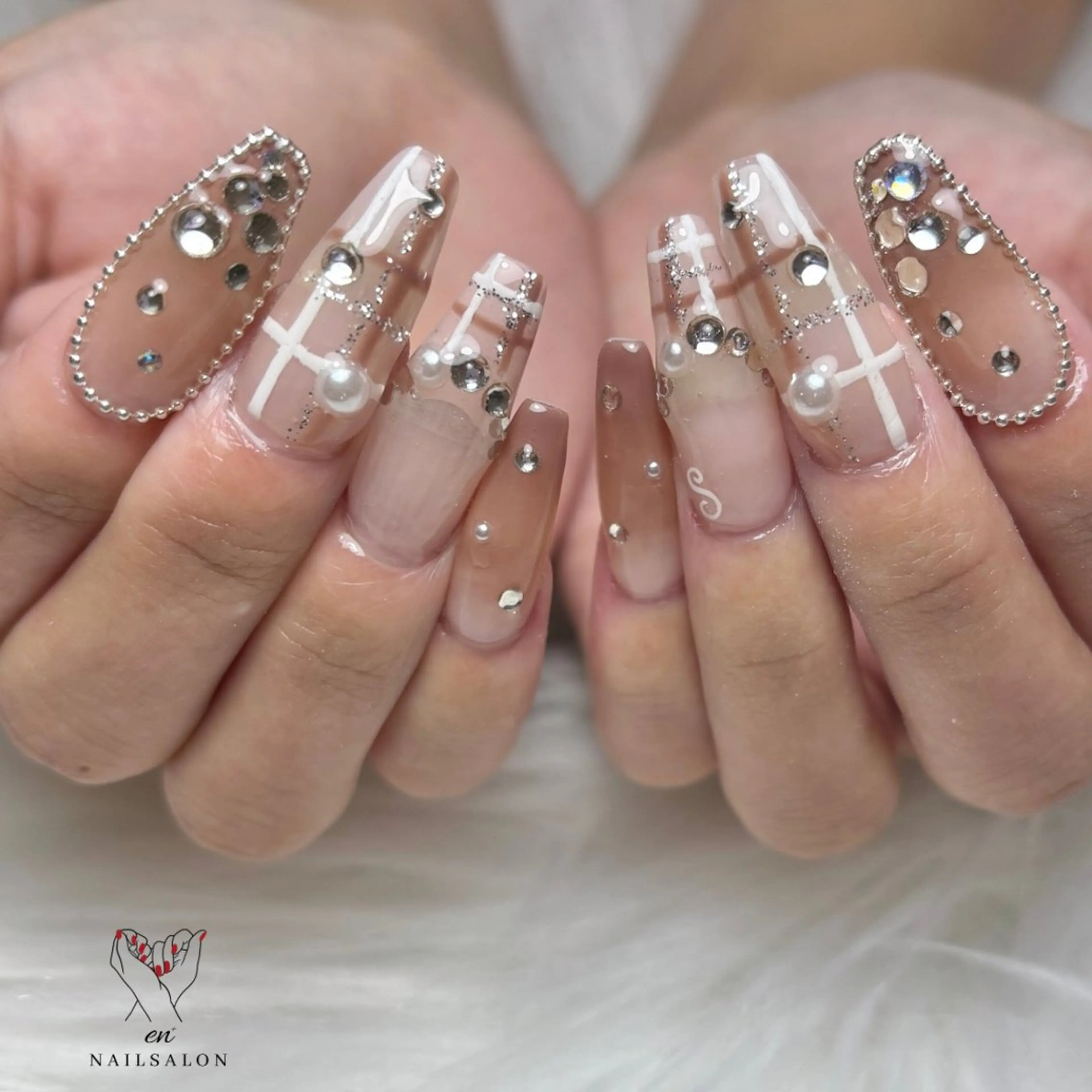 ネイル ハンドネイル NAILSALON en+所属・NAILSALON en+沖縄市美原のネイルデザイン