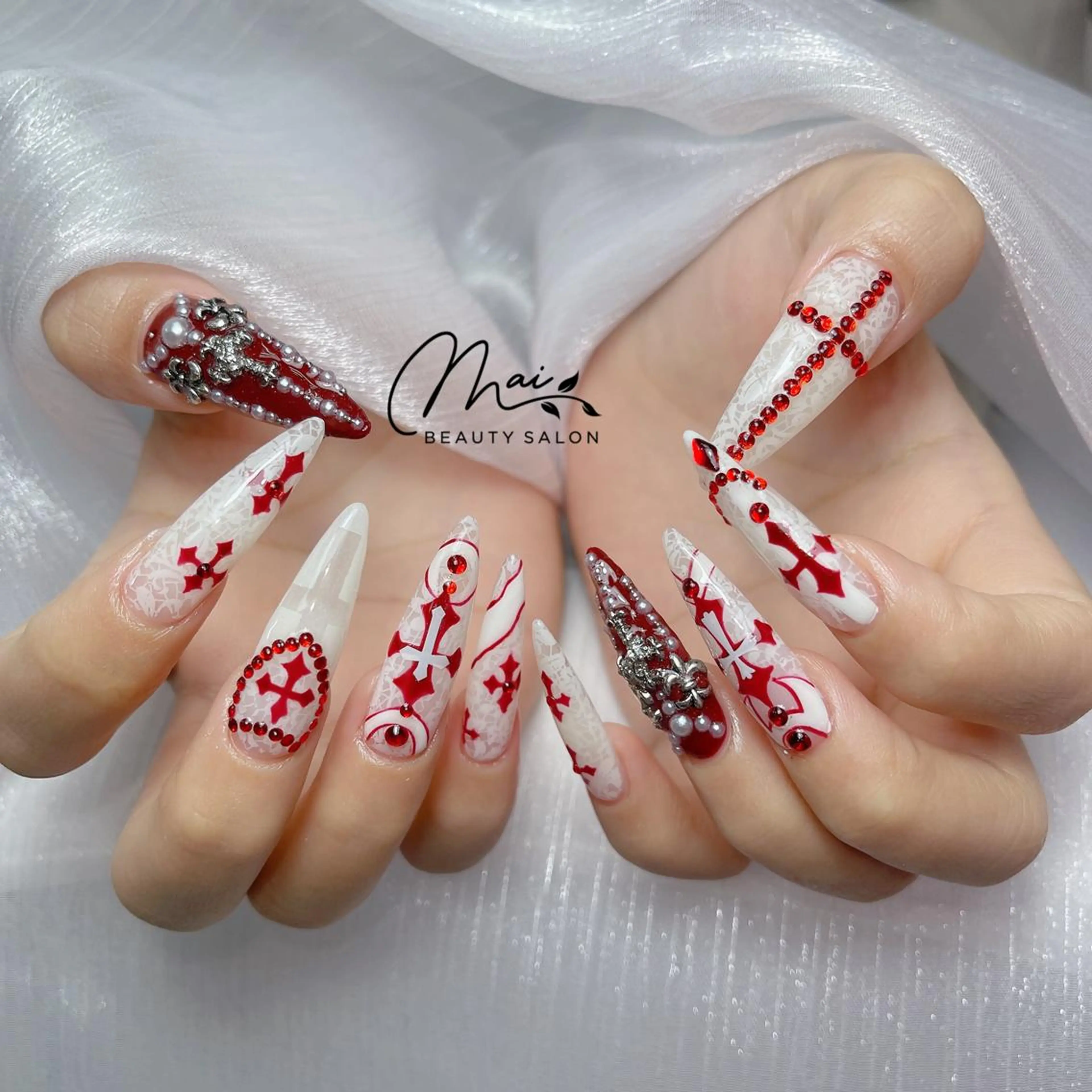 ネイル オーロラネイル チークネイル 長さ出し フラッシュネイル フットネイル MaiBeauty Niのネイルデザイン