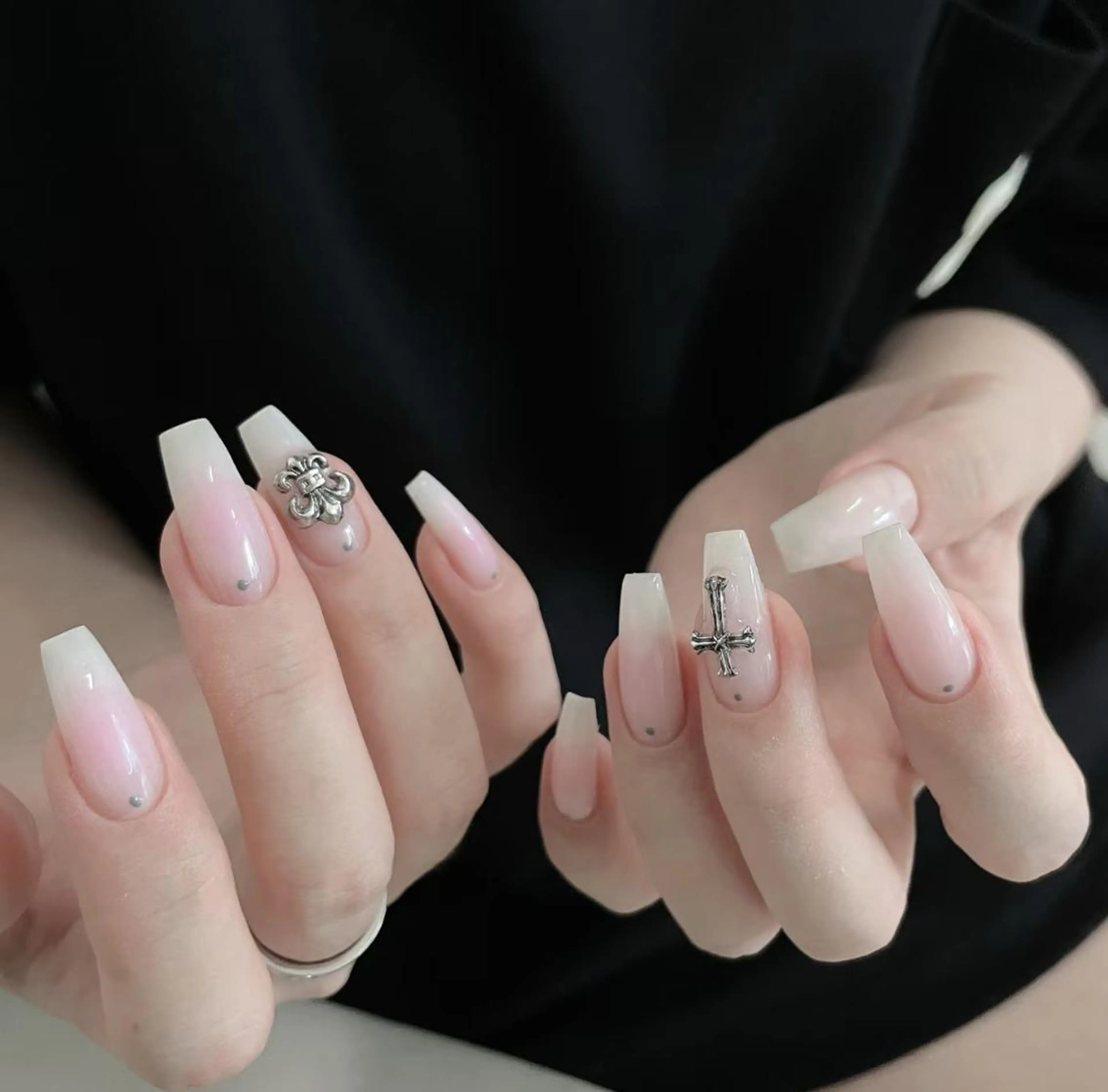 ネイル ハンドネイル ハンドケア 🍑 momo_nailのネイルデザイン