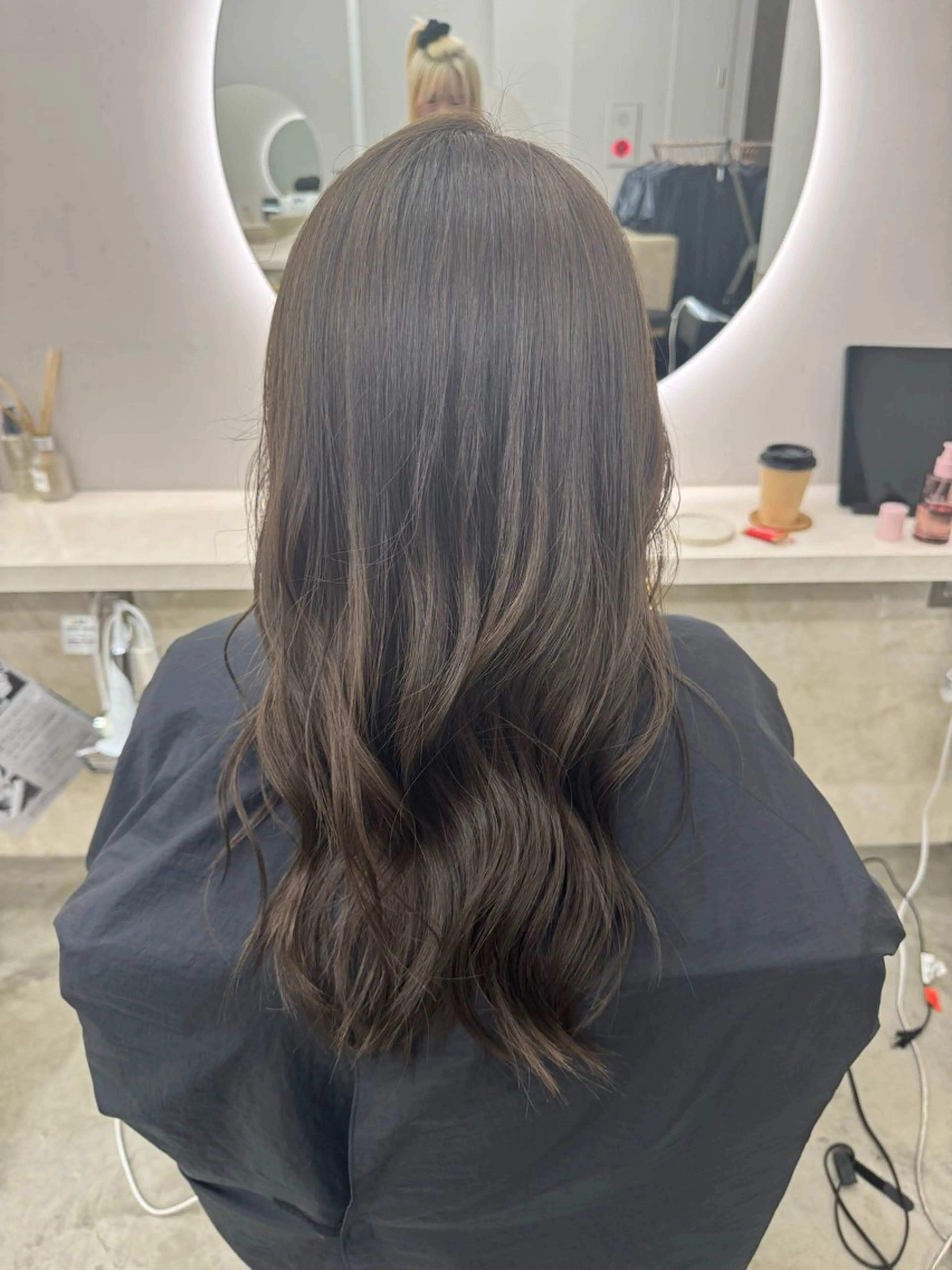 ロング カラー ヘアカラー sand emaのヘアスタイル