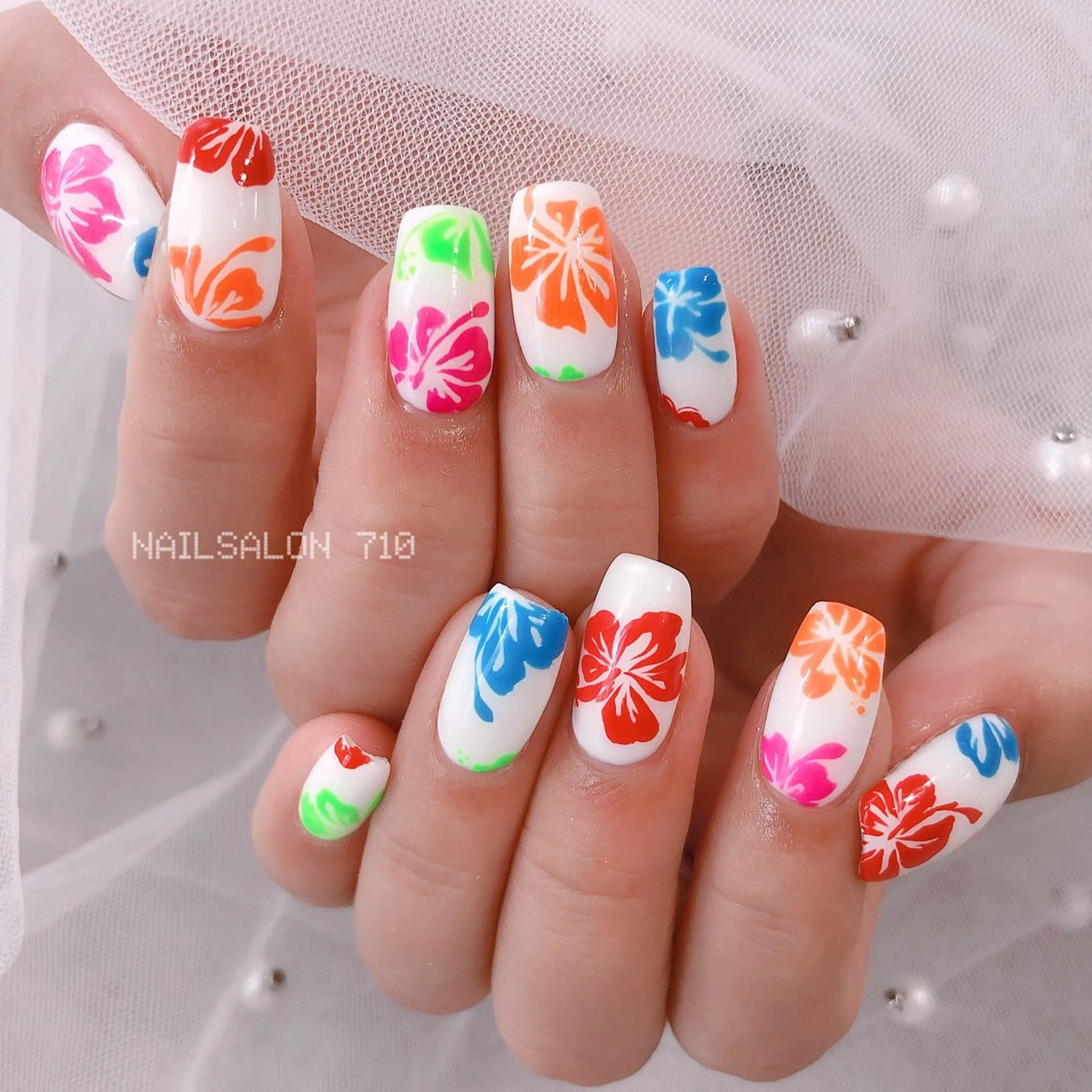 ネイル ハンドネイル フットネイル ナナイチゼロ I.Naoのネイルデザイン