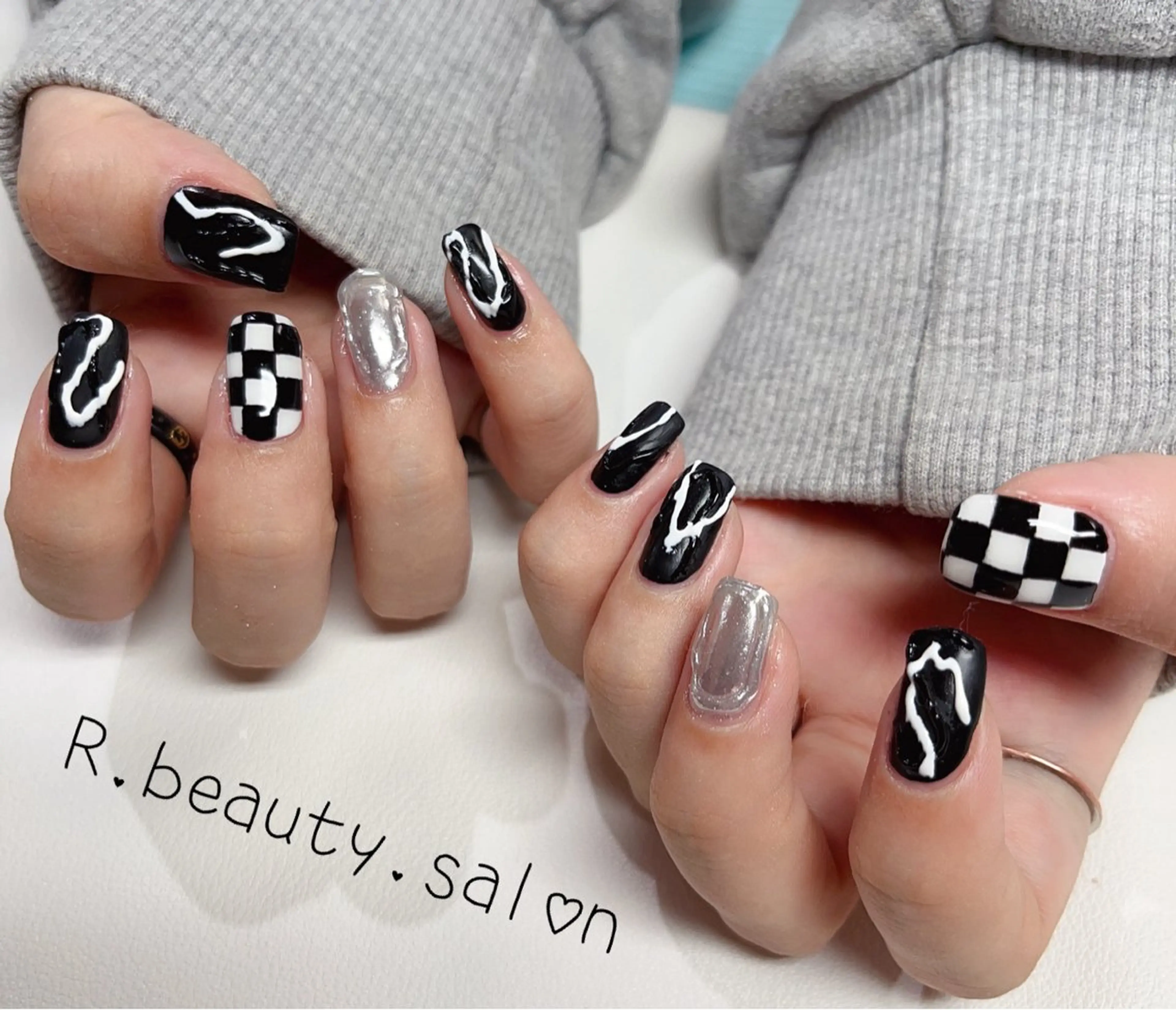 ネイル R.beautyサロン所属・R.beauty サロンのネイルデザイン