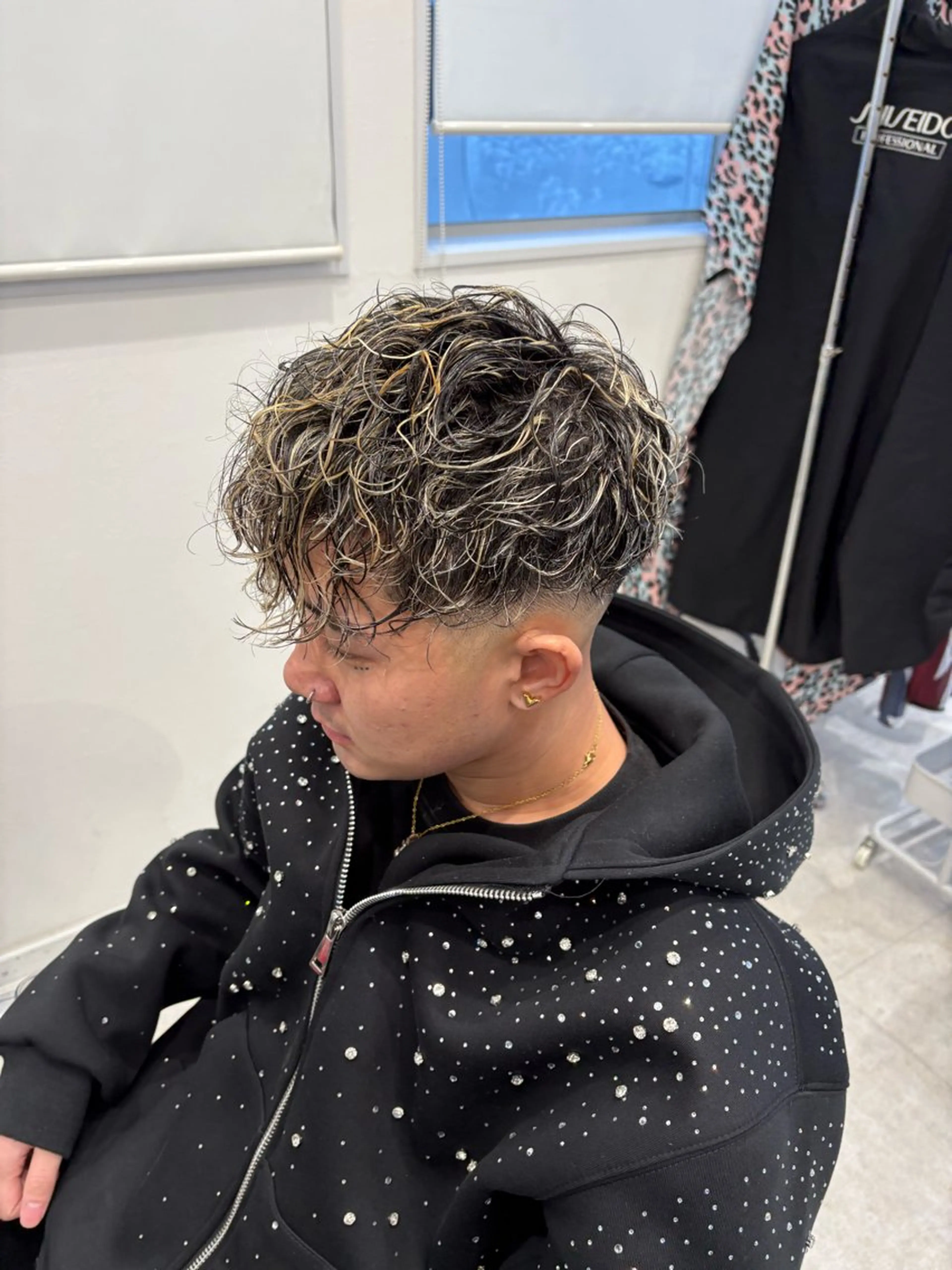 ショート パーマ メンズ カット パーマ CUCUMBER所属・本間 颯太のヘアスタイル