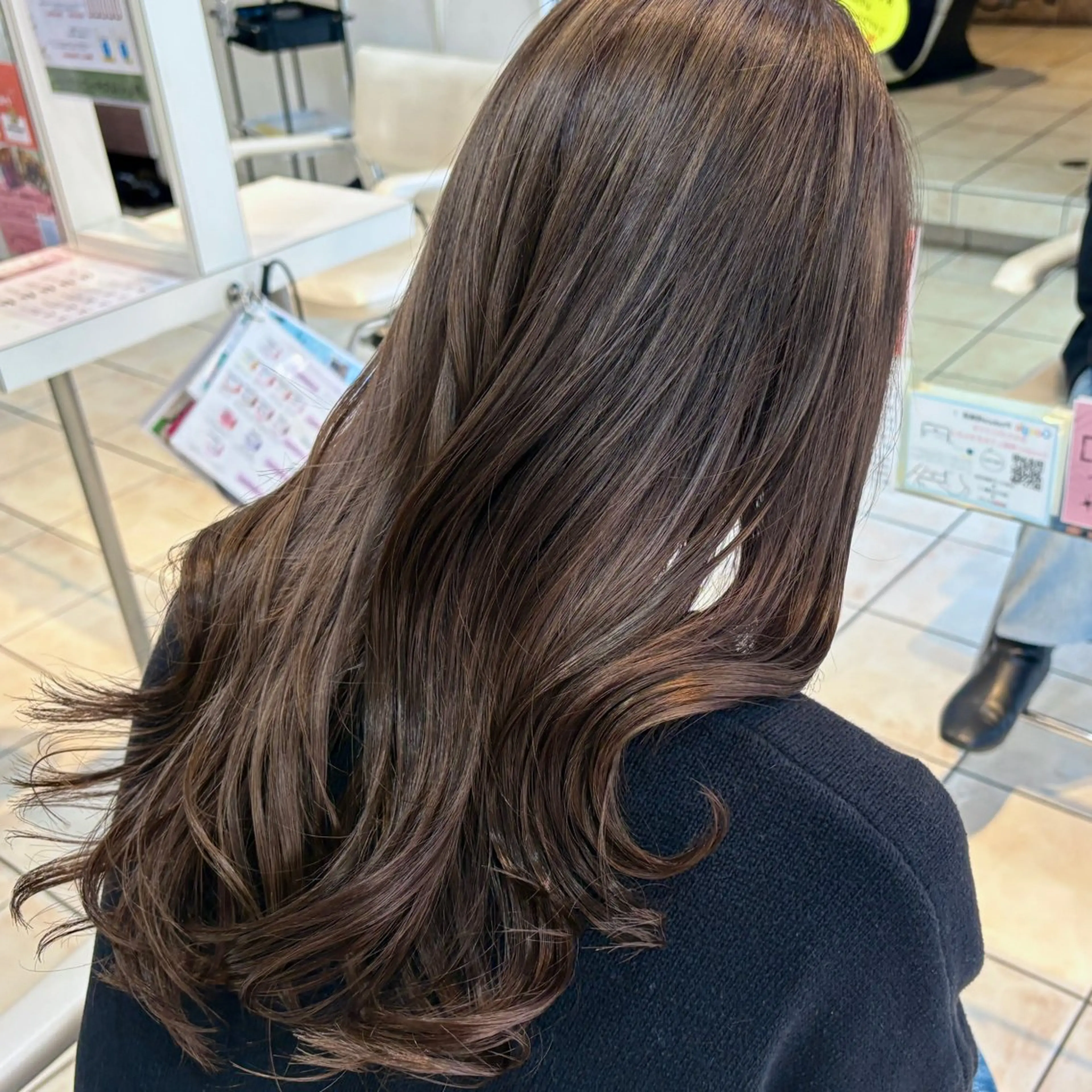 ロング カラー ヘアカラー トリートメント ブリーチ/ヘアセット 【𝙍𝙞𝙣𝙤】のヘアスタイル