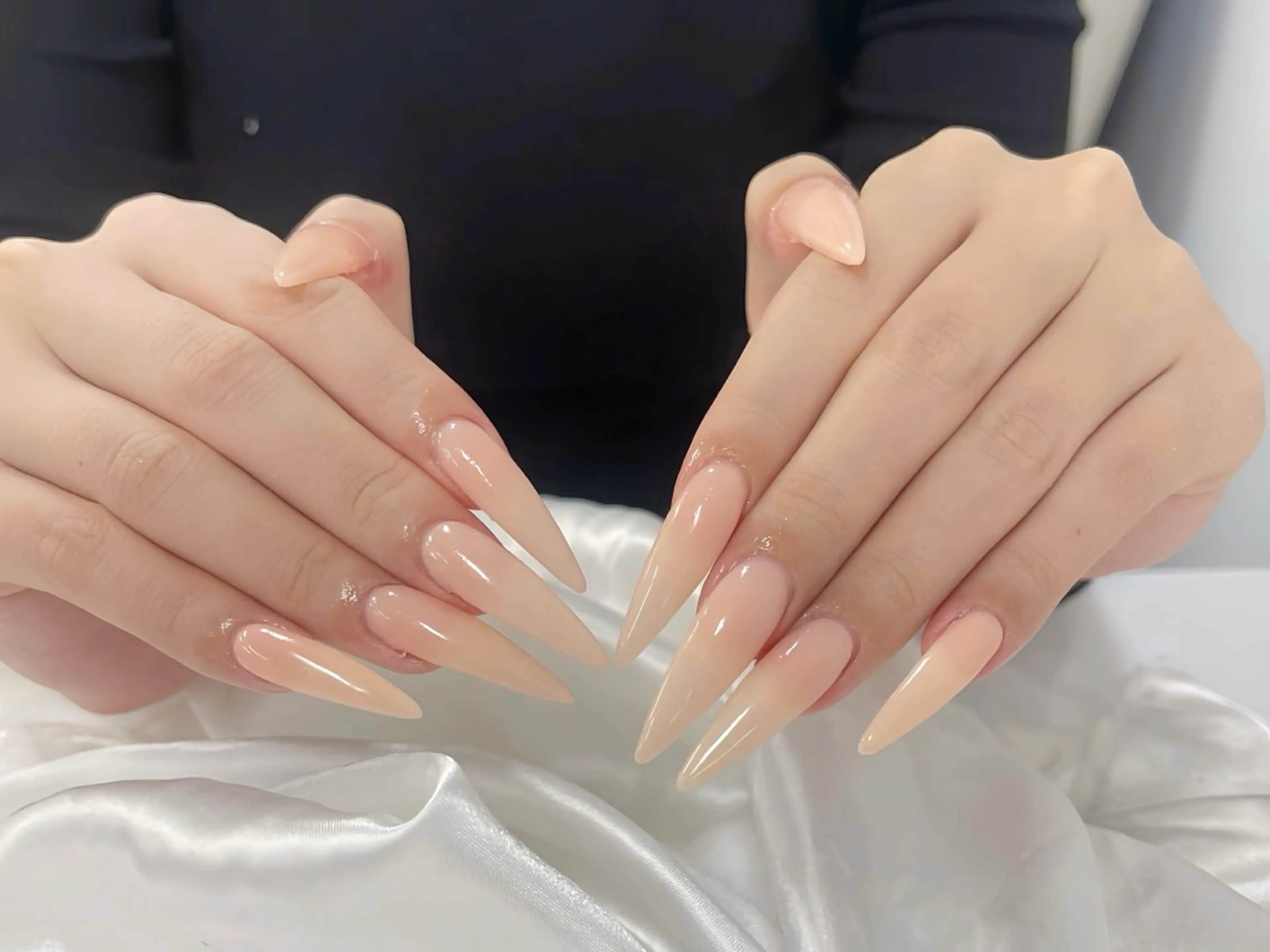 ネイル アートネイル チークネイル ジェルネイル ロングネイル マグネットネイル ハンドネイル Rin Nail 新大久保店のネイルデザイン