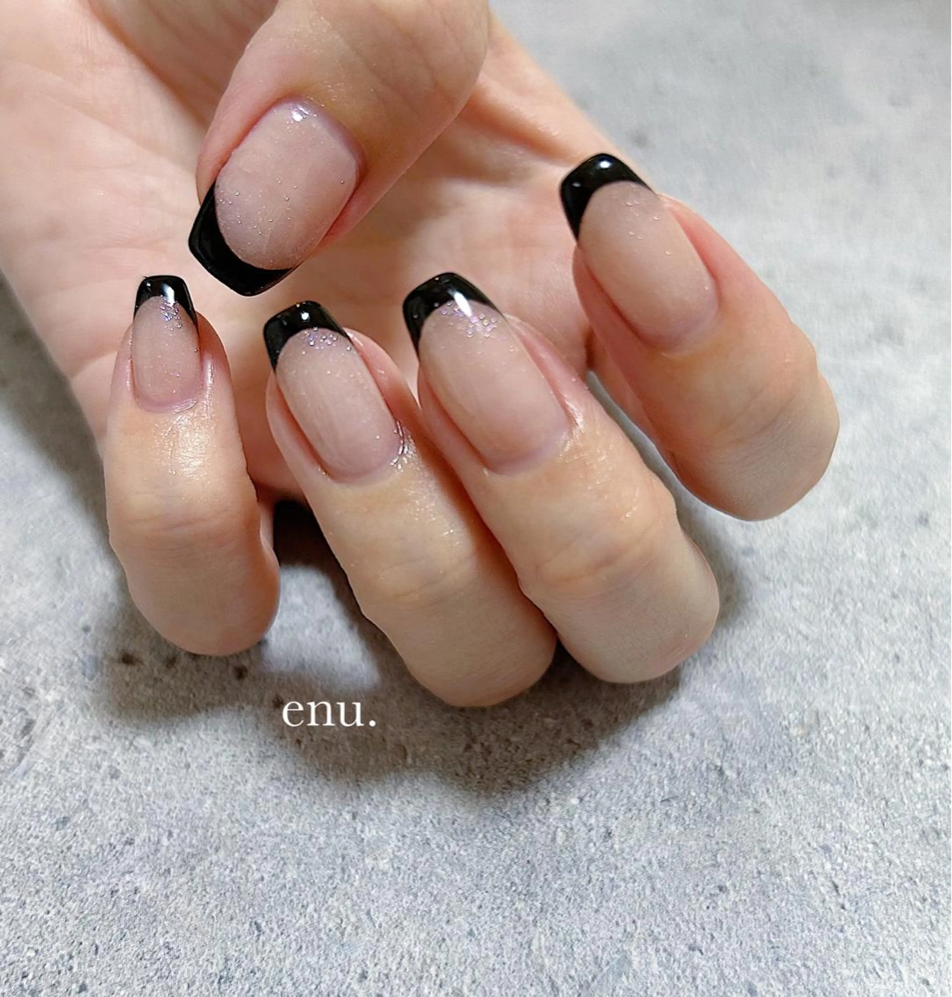 ✨ご新規様オフ無料✨フレンチ/グラデーション パラジェルベース使用☺︎ 💐ドライケア込み💐の写真