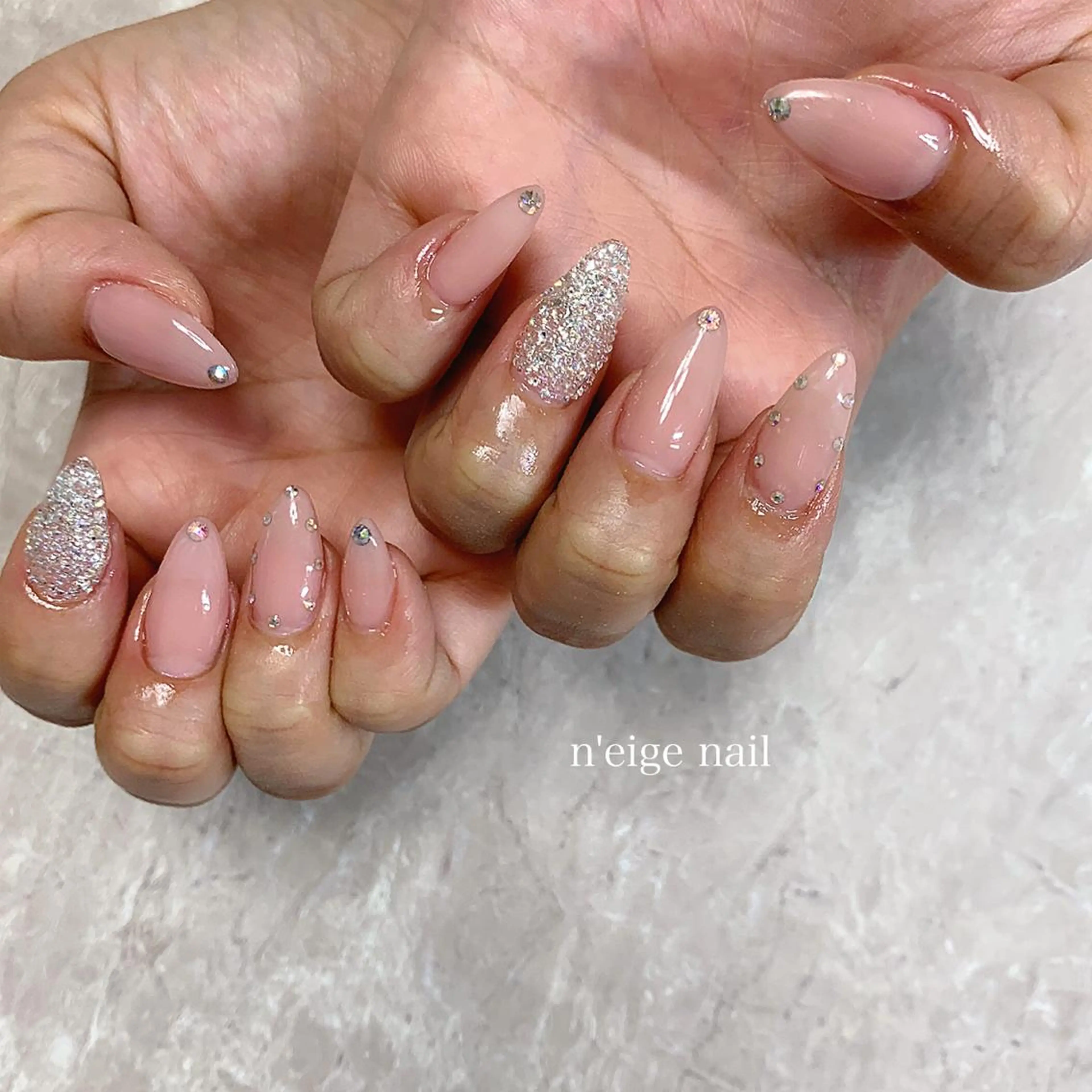 ネイル アートネイル ハート キラキラネイル 韓国ネイル ニュアンスネイル n'eige nail所属・大谷 綾香のネイルデザイン