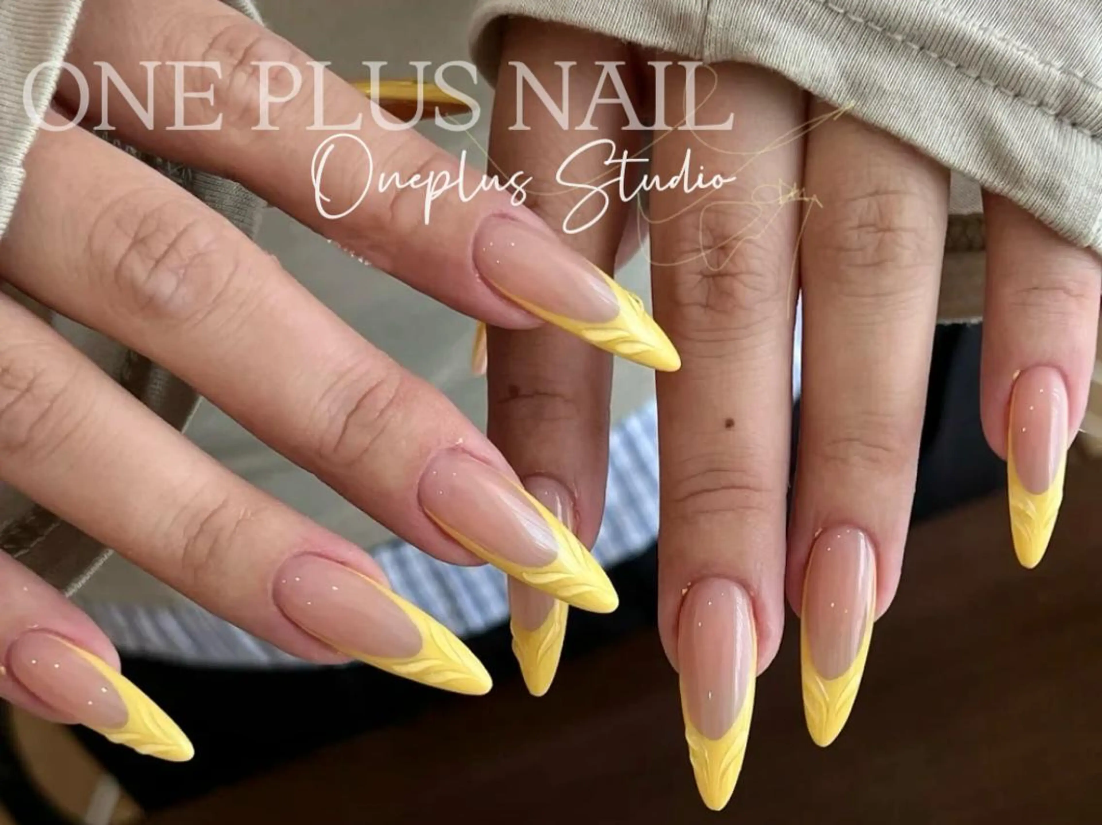 ネイル ジェルネイル キラキラネイル 韓国ネイル ラメ(グリッター) マグネットネイル One plus StudioNailのネイルデザイン