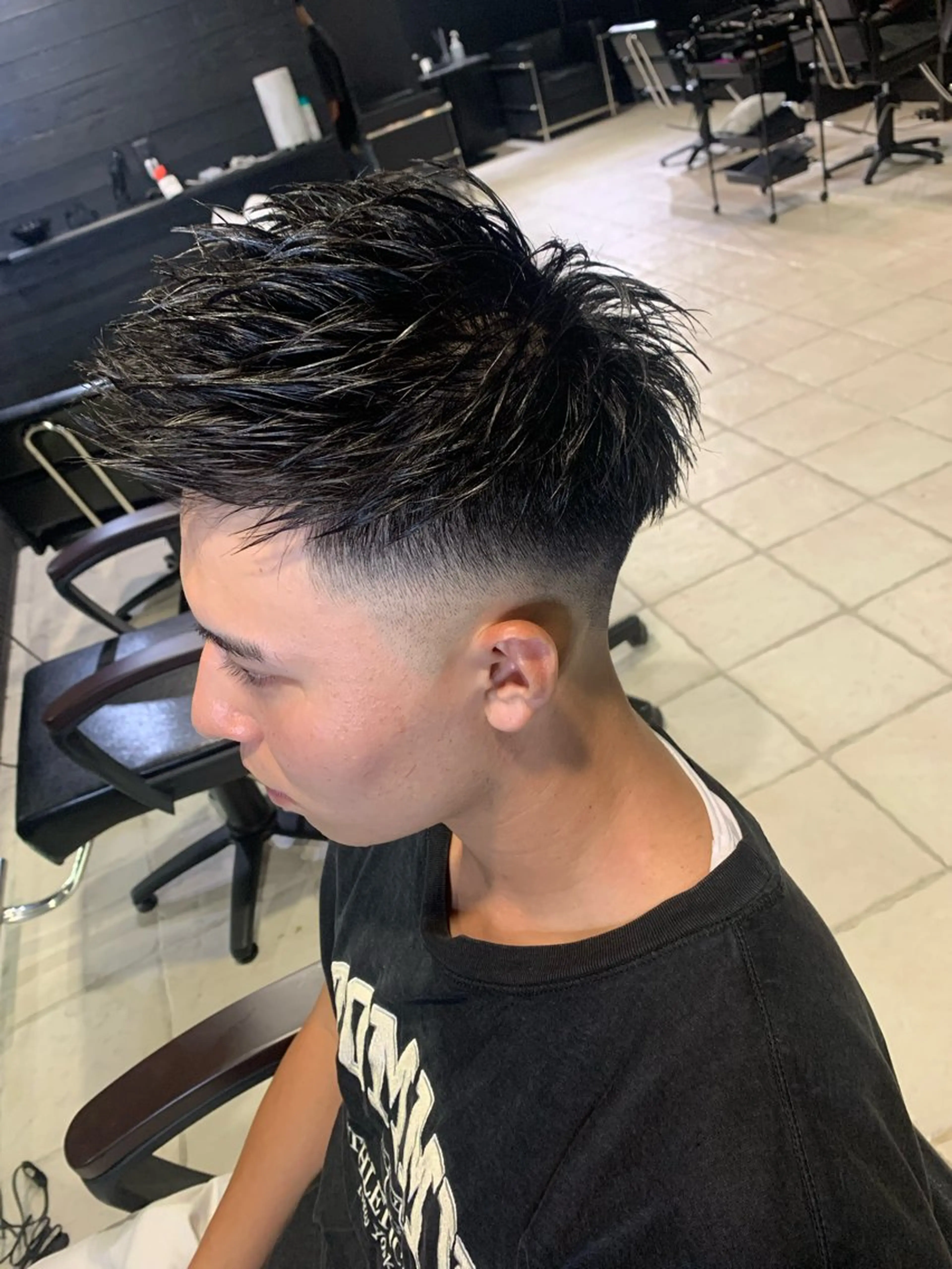 ショート メンズ フェードカット モヒカン スキンフェード カット ヘアセット メンズパーマ/難波/ 心斎橋　室園亮佑のヘアスタイル