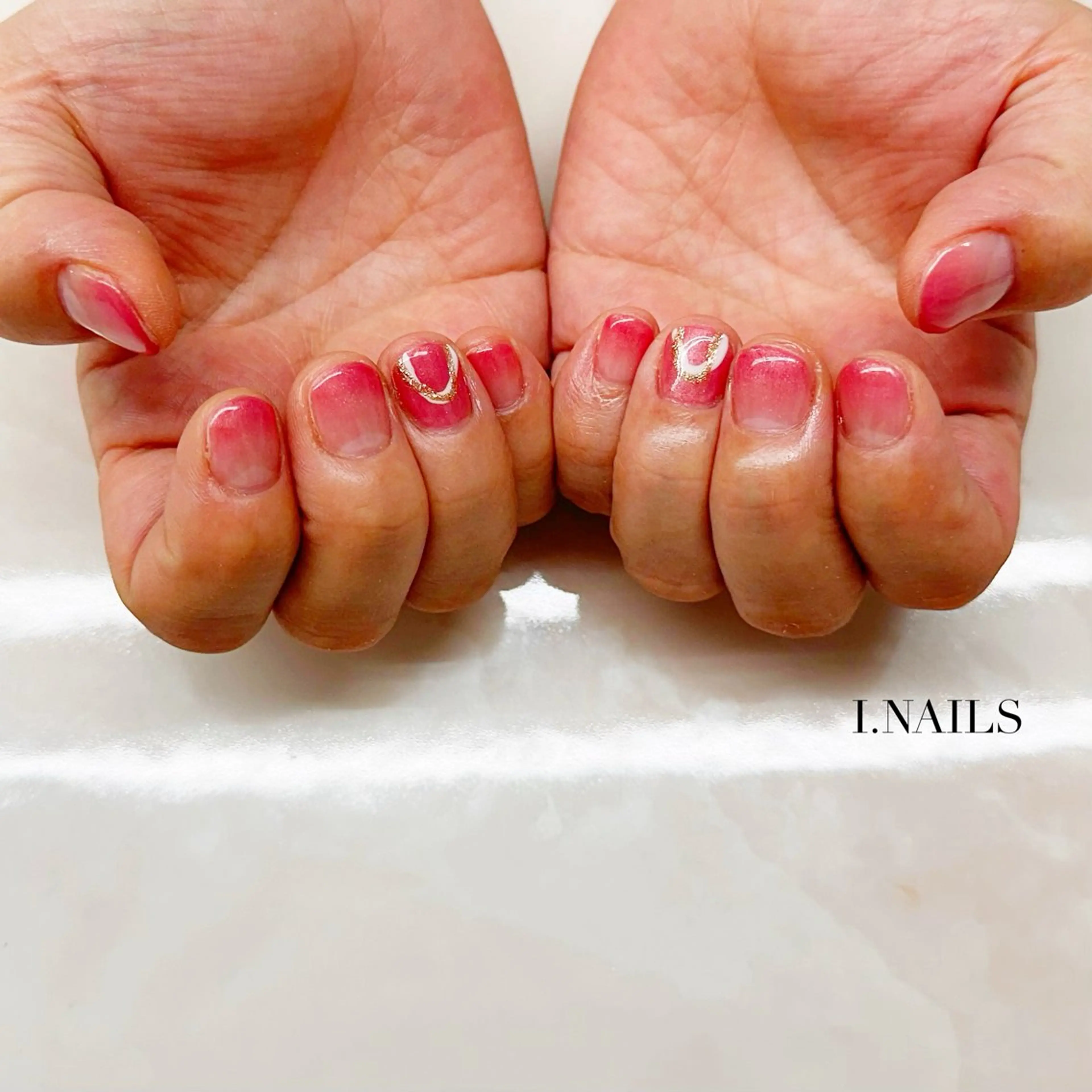 ネイル アイネイルズ所属・早川 梓のネイルデザイン