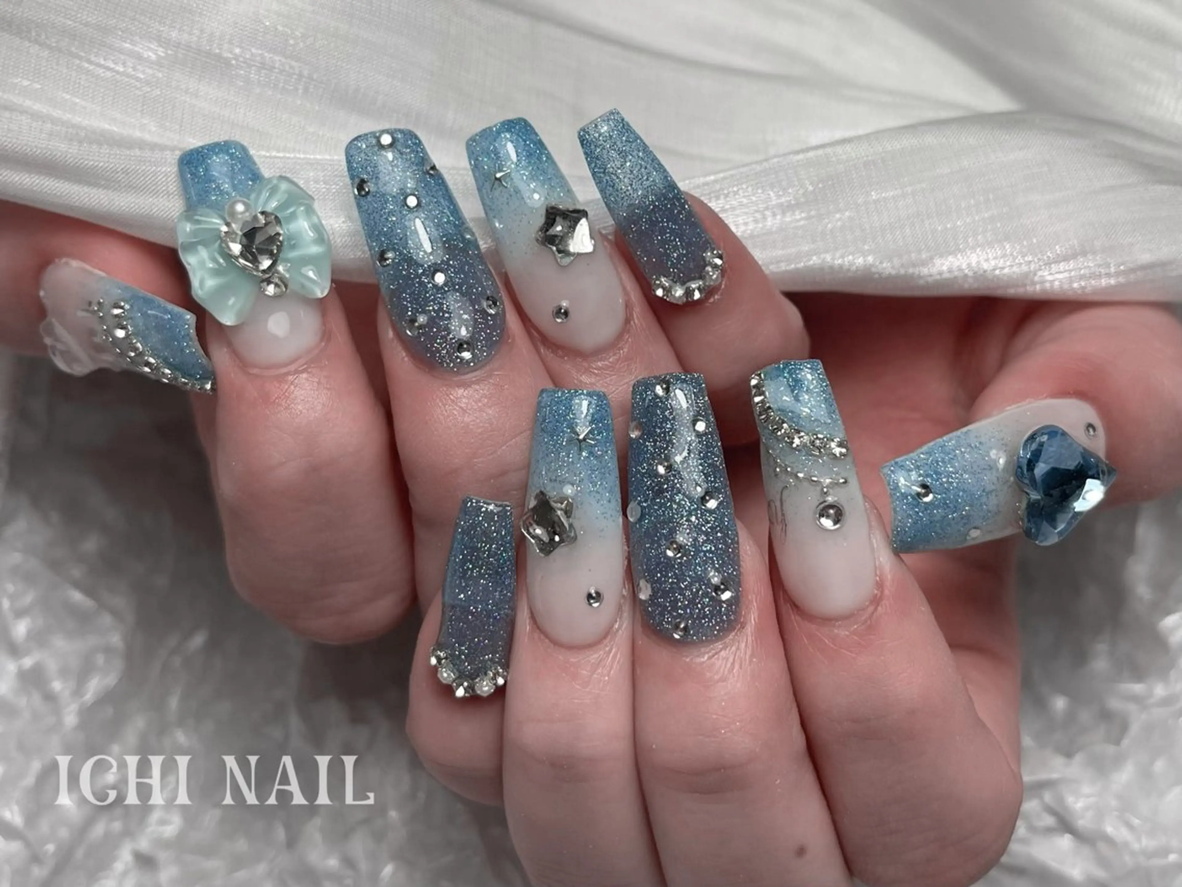 ネイル ハンドネイル 🧚🏻‍♀️ NOHA🎀のネイルデザイン