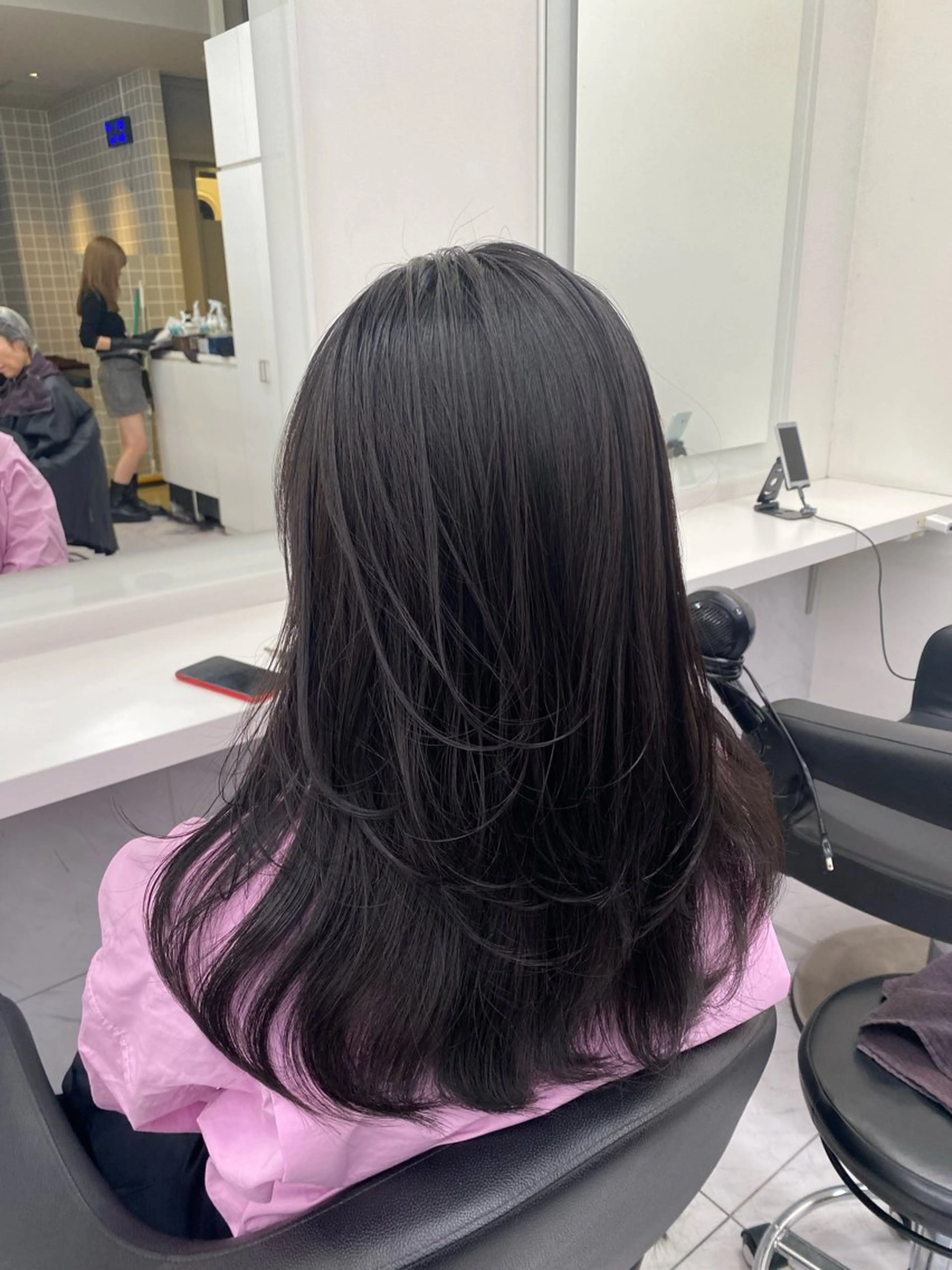 セミロング カラー 表参道ハッシュカット レイヤー/リノンのヘアスタイル