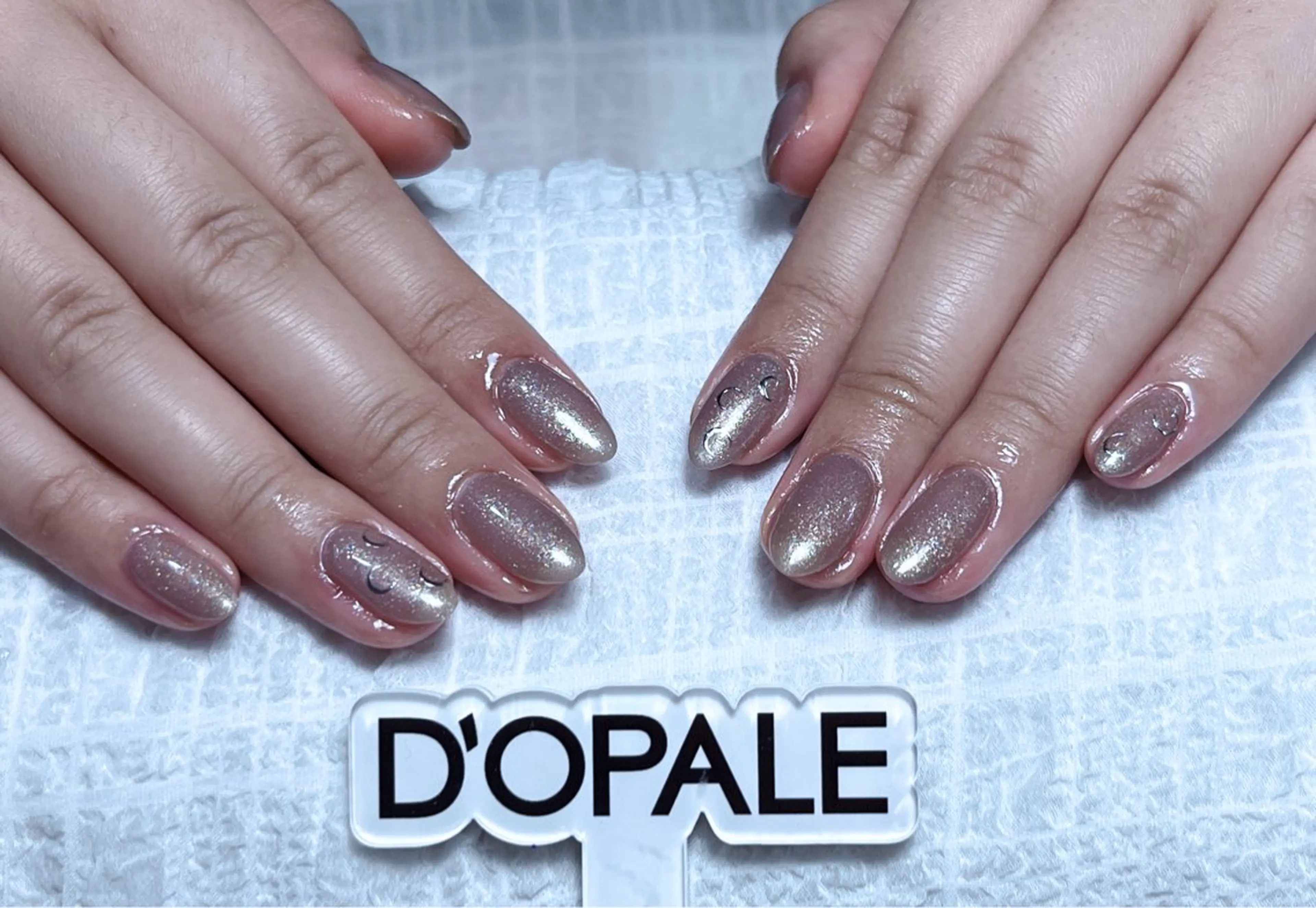 ネイル 長さ出し専門店 上野店サロンのネイルデザイン