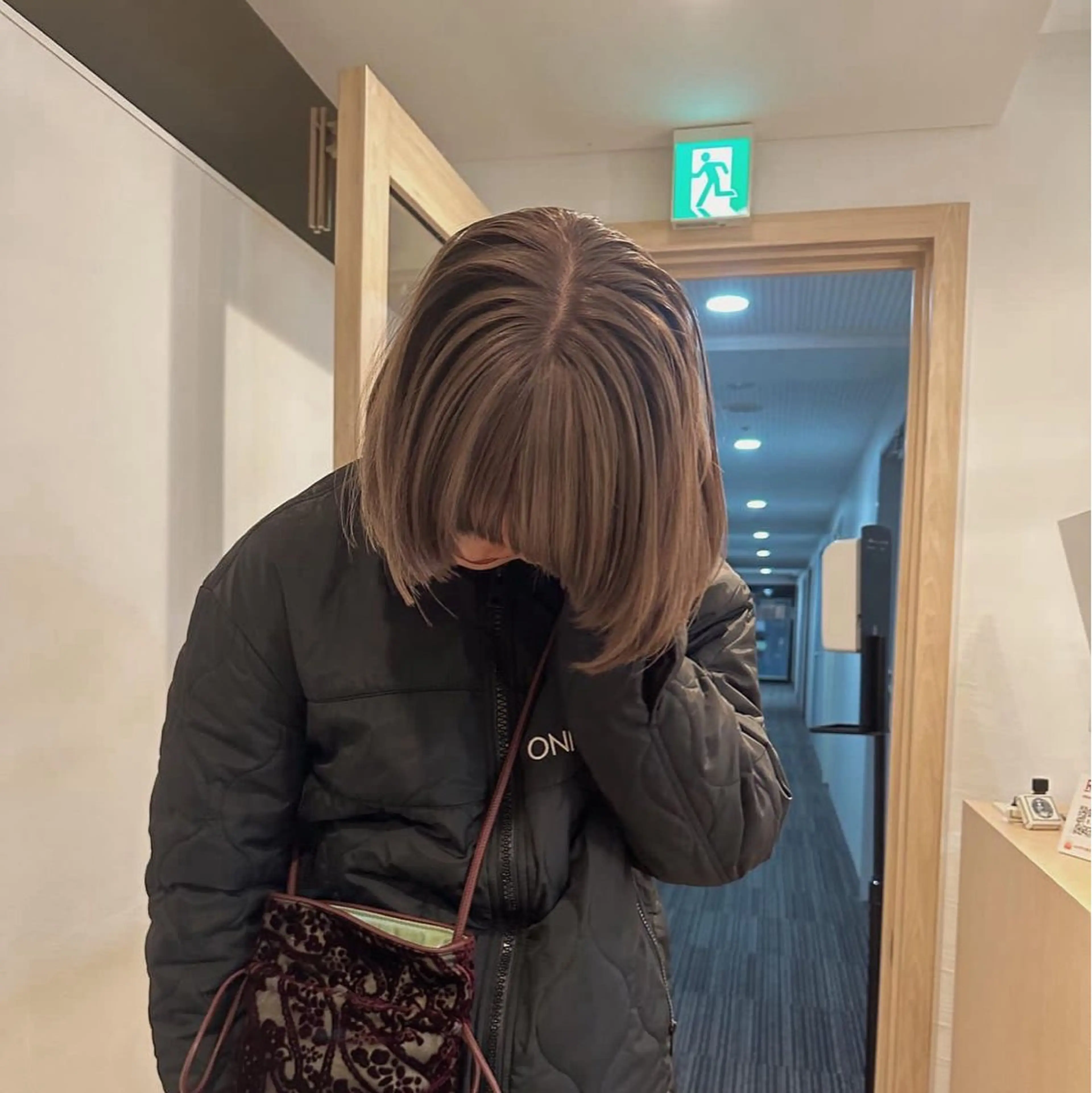 ミディアム カラー レイヤーカット ボブパーマNo.1のヘアスタイル