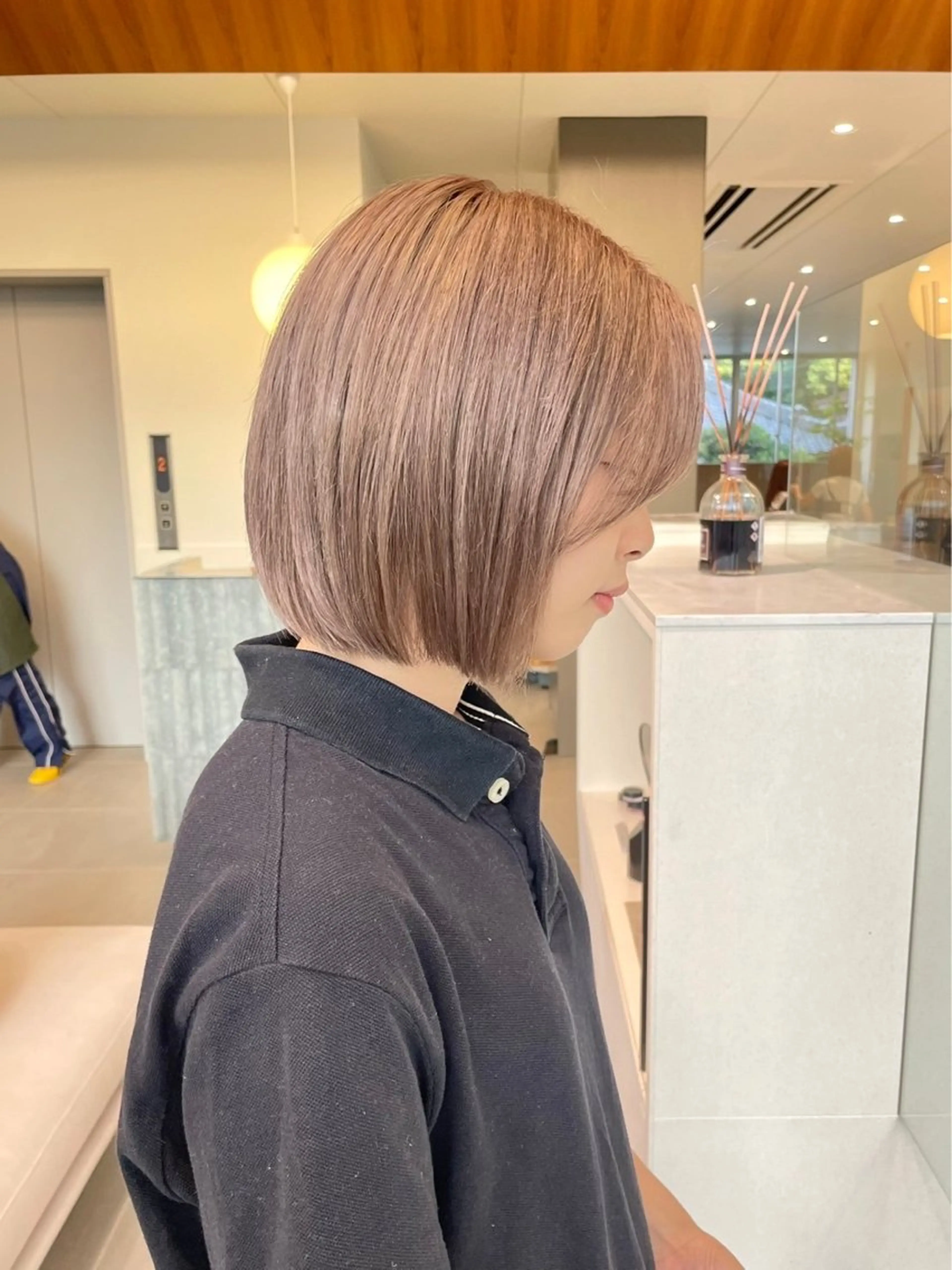 ショート カラー ベージュカラー ボブ 高発色ブリーチ/ ハイレイヤー🪽aiのヘアスタイル