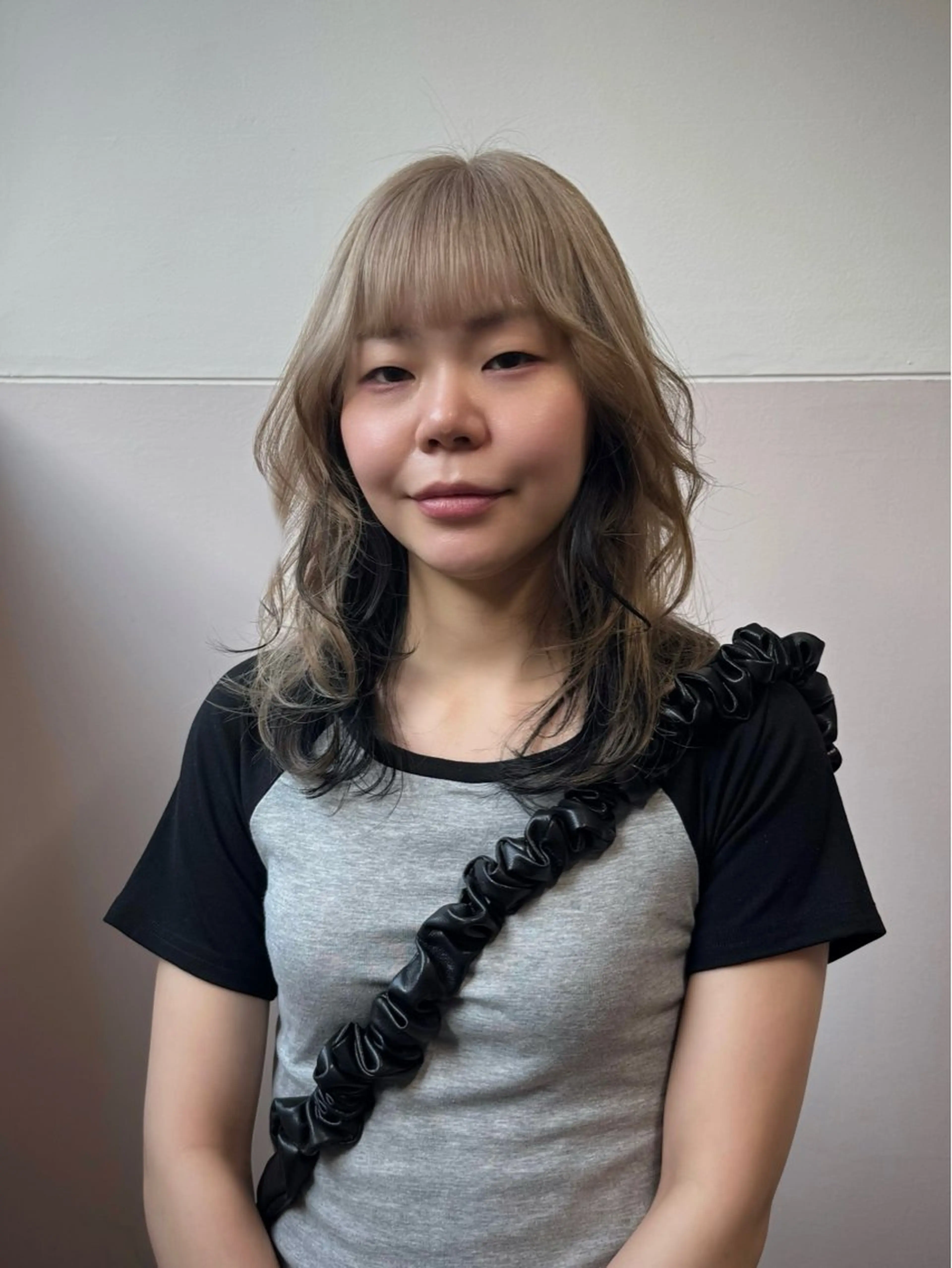 ミディアム INORI|レイヤー |ハッシュカットのヘアスタイル