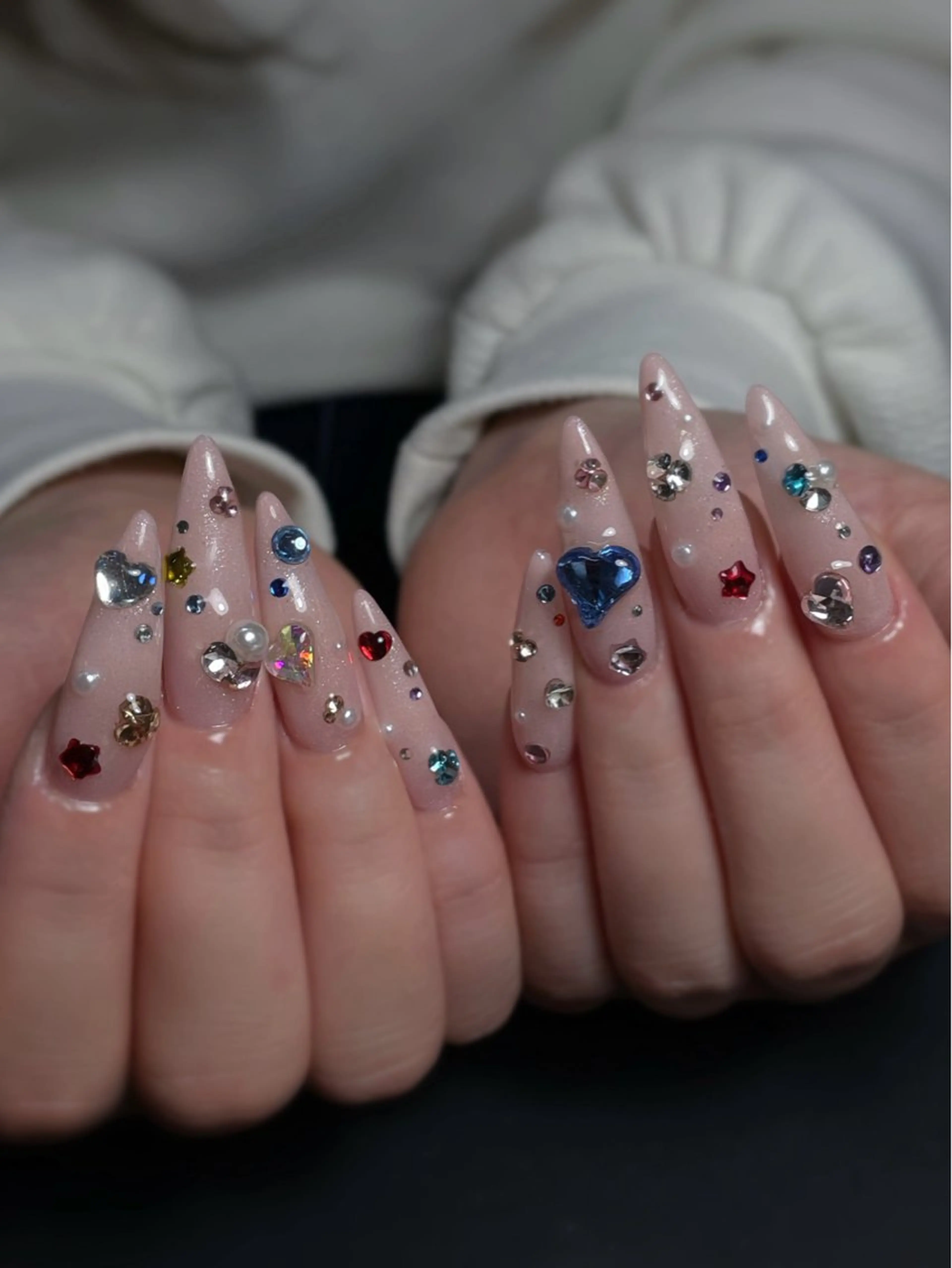 ネイル キラキラネイル ハンドネイル SoLuna MIZUHOのネイルデザイン