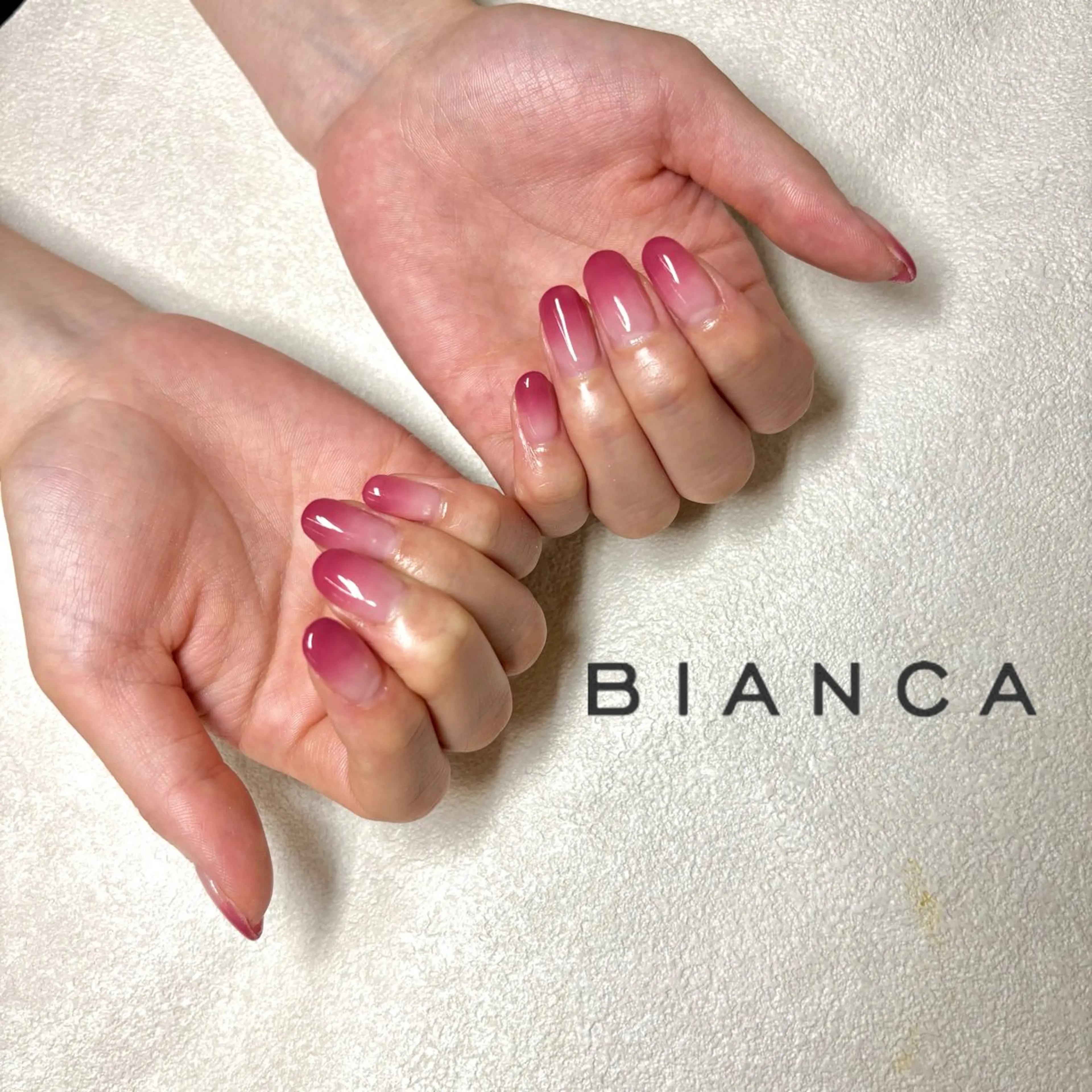 ネイル グラデーション ピンク ハンドネイル Bianca 長津田　松原･*°☆のネイルデザイン