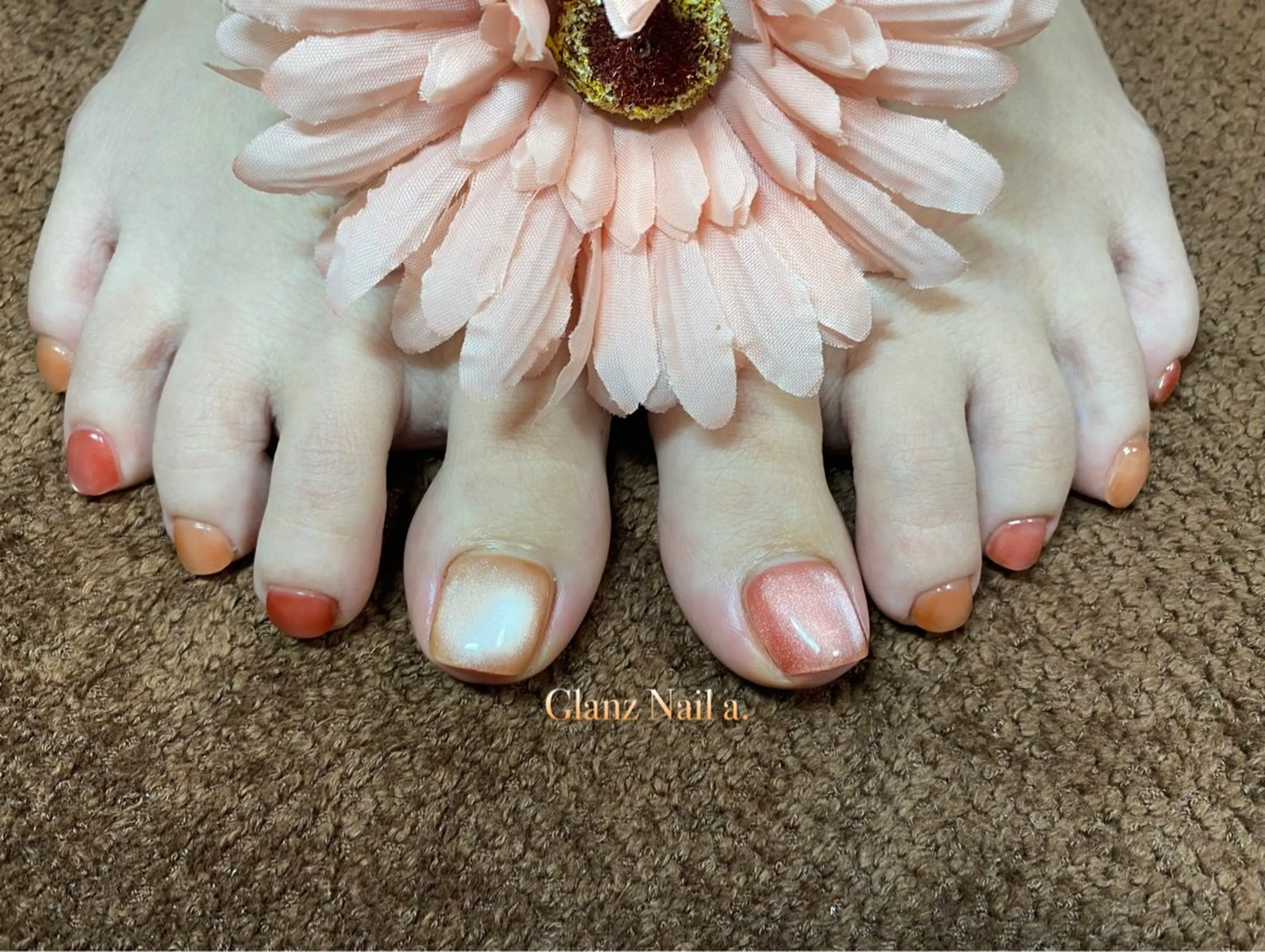 ネイル フットネイル ジェルネイル マグネットネイル ワンカラーネイル Glanz  Nail aのネイルデザイン