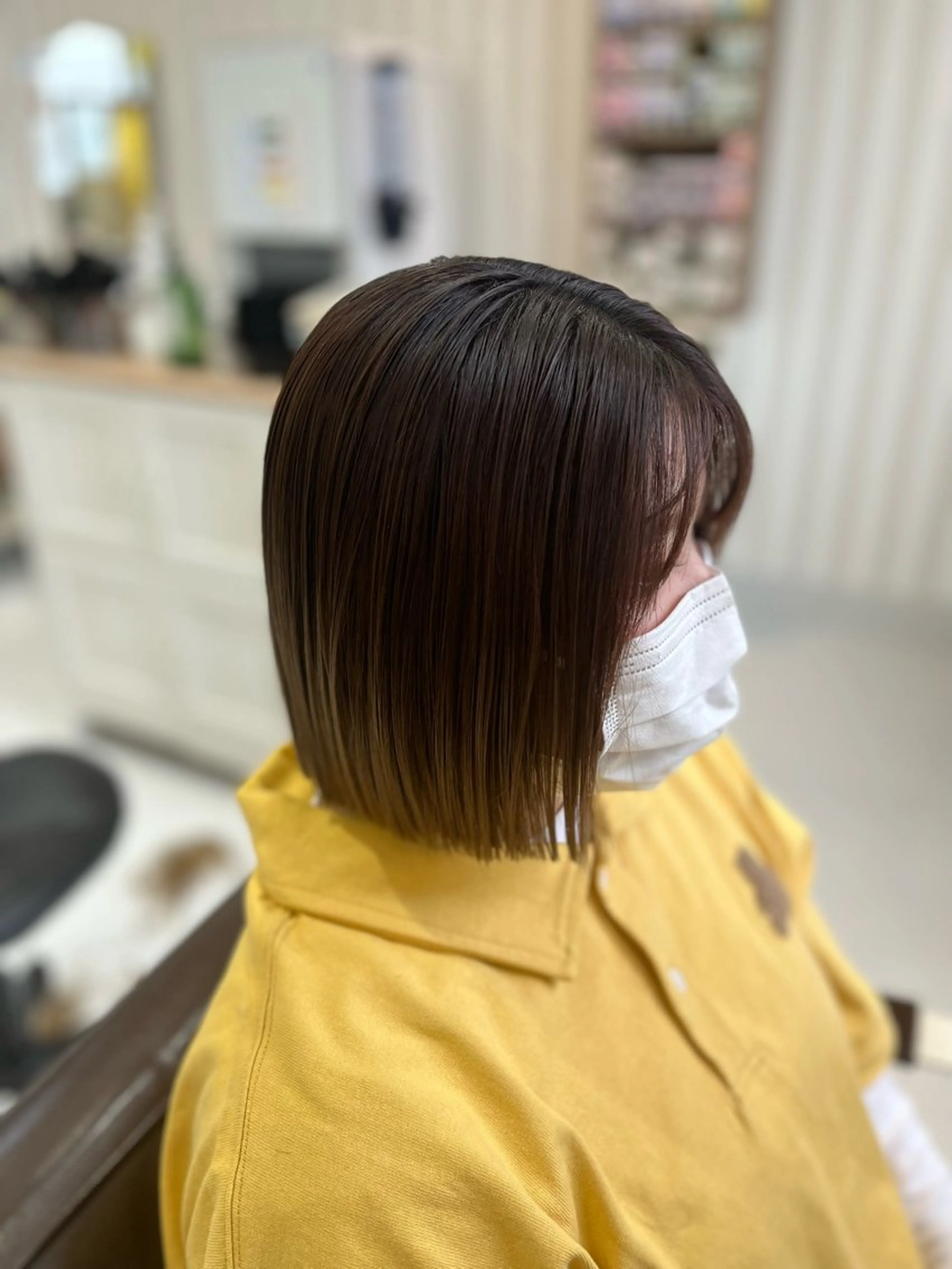 ショート ボブ 外ハネヘア カット トリートメント 堀口 彩佳のヘアスタイル