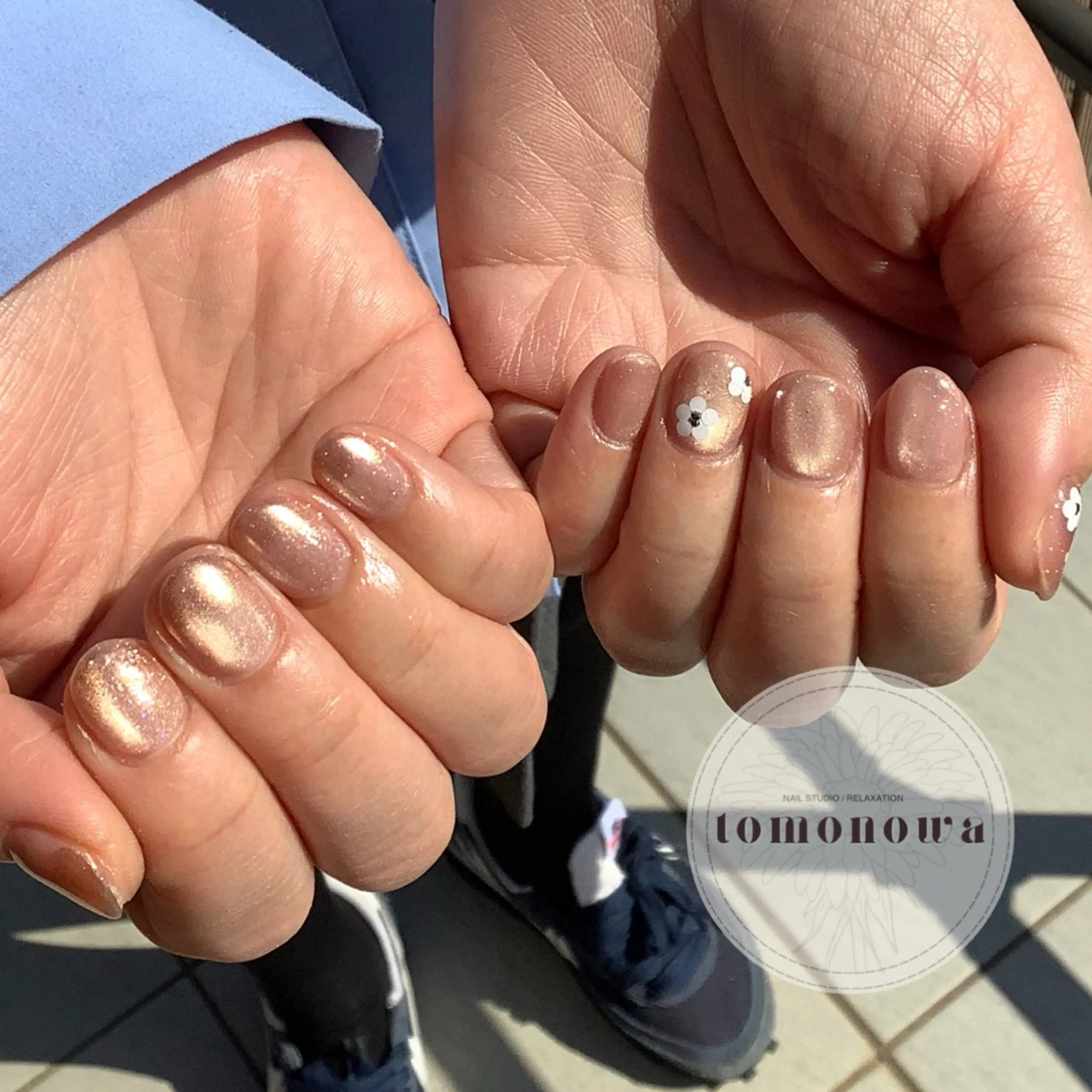 【オフ無し】ちぐはぐデザイン（片手ずつデザインを変えたい方）の写真