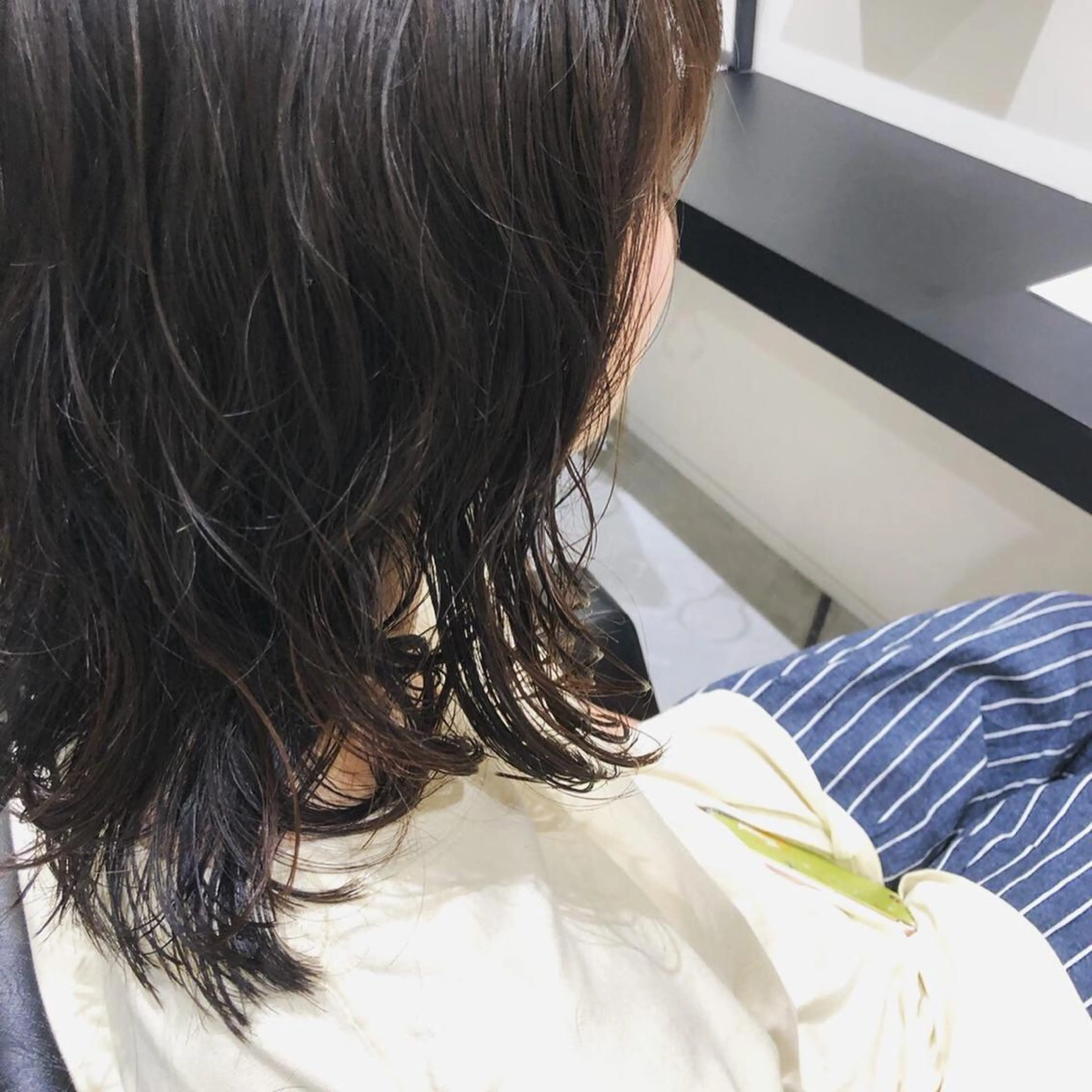 ミディアム パーマ ミディアムパーマ 丸尾 沙弥香のヘアスタイル