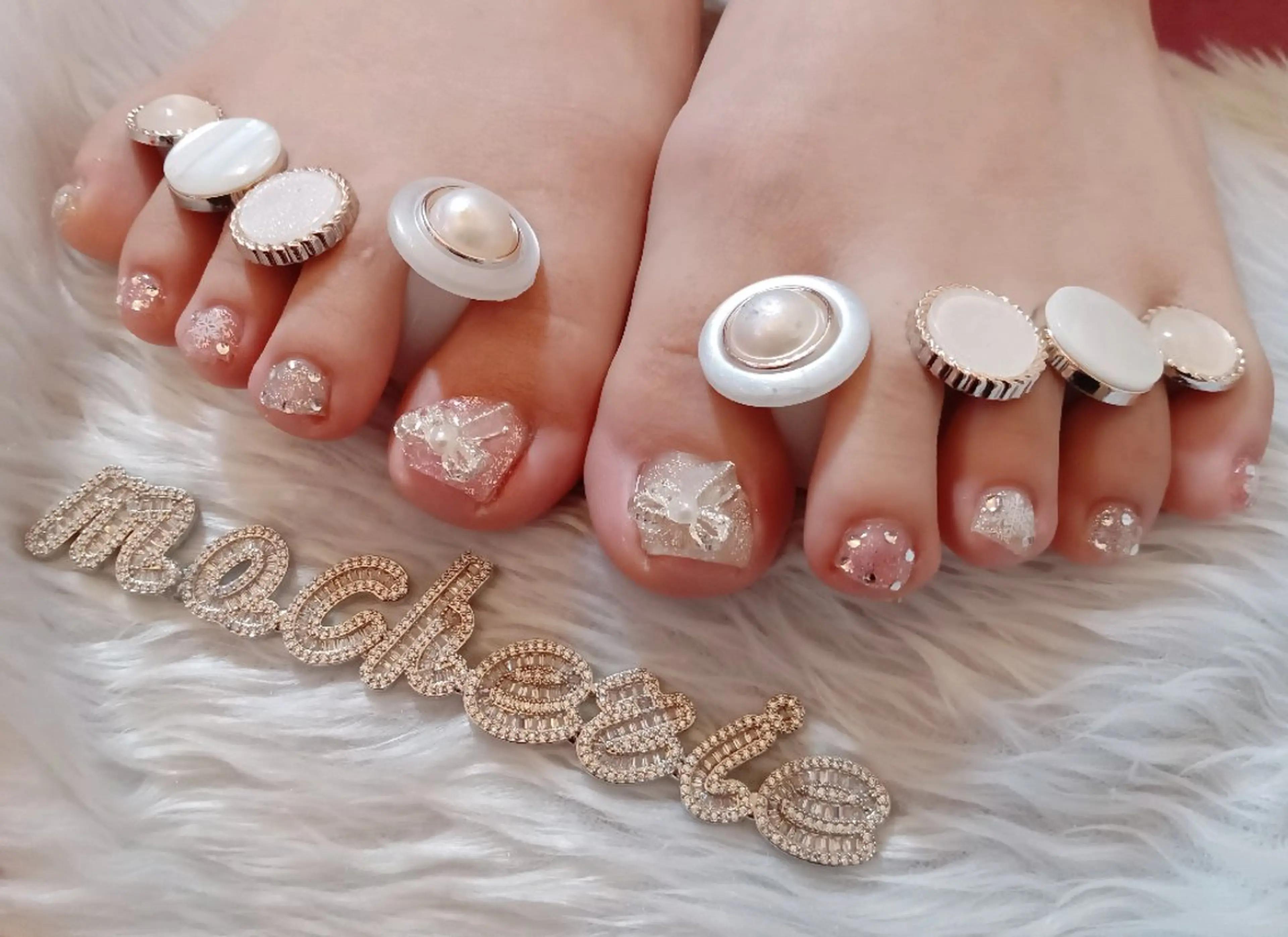 ネイル フットネイル リボン フットネイル Nail Salon macherieのネイルデザイン