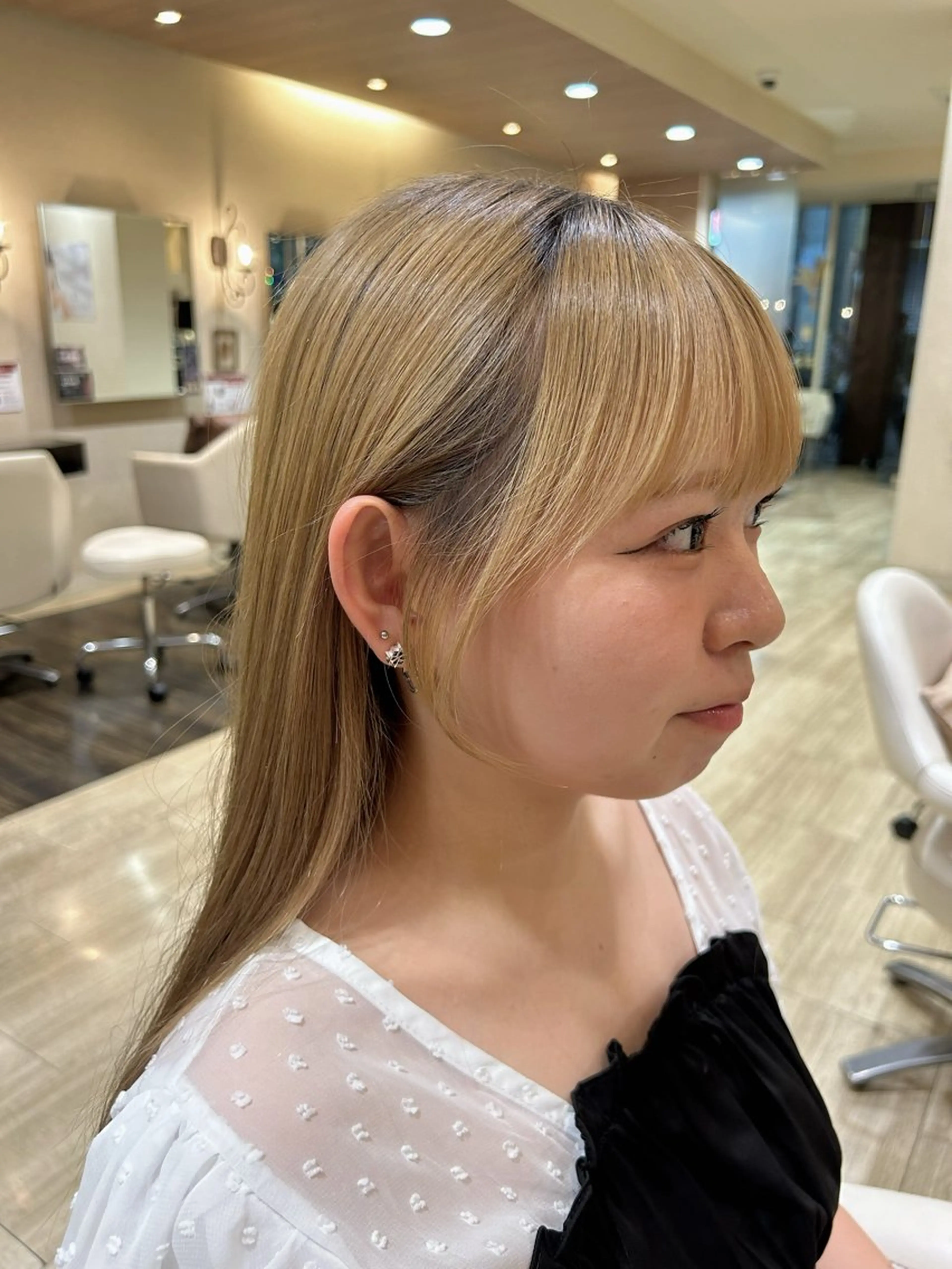 セミロング わかまつ　ももみ 🕊️/顔周りカットのヘアスタイル