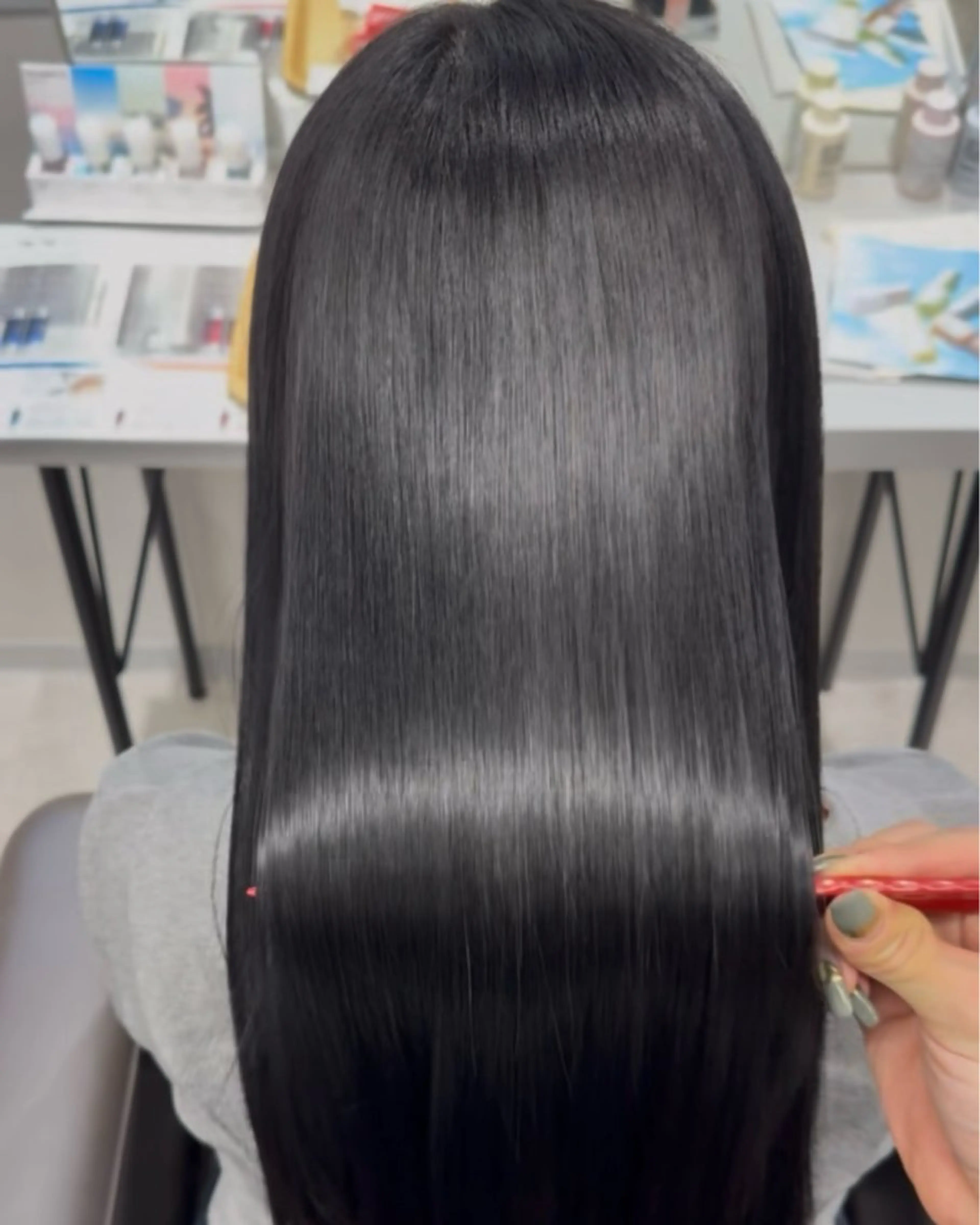 25歳以下限定🎀圧倒的美髪〈髪質改善ストレート＋さら艶トリートメント＋超音波アイロン付き〉の写真