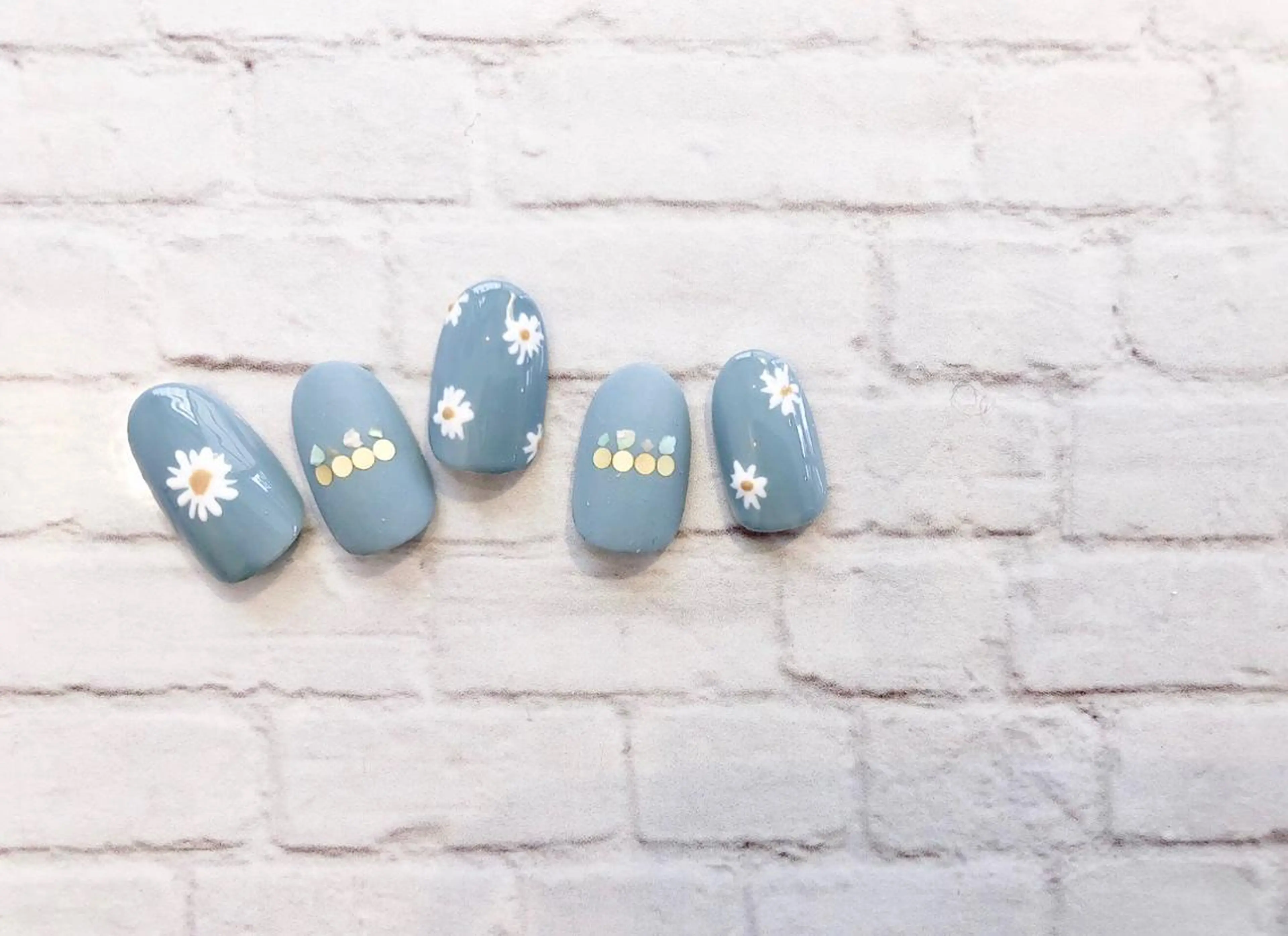 平日限定⭐︎アートプラン(初回他店ソフトジェルオフ、当店オフ無料・10種類のデザインからお選びください)の写真