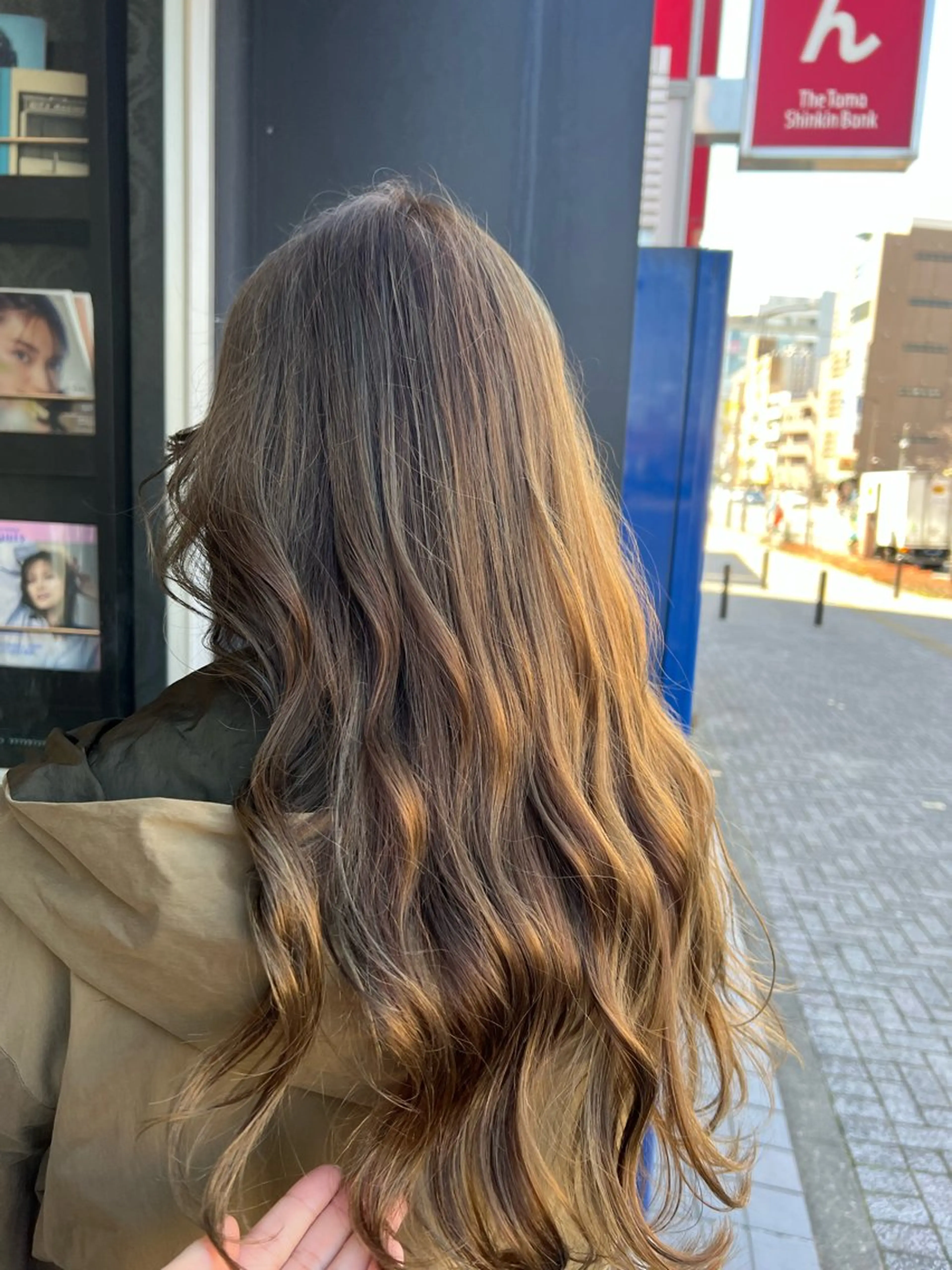 ロング カラー ヘアアレンジ 🧸くすみ系カラー anjuのヘアスタイル