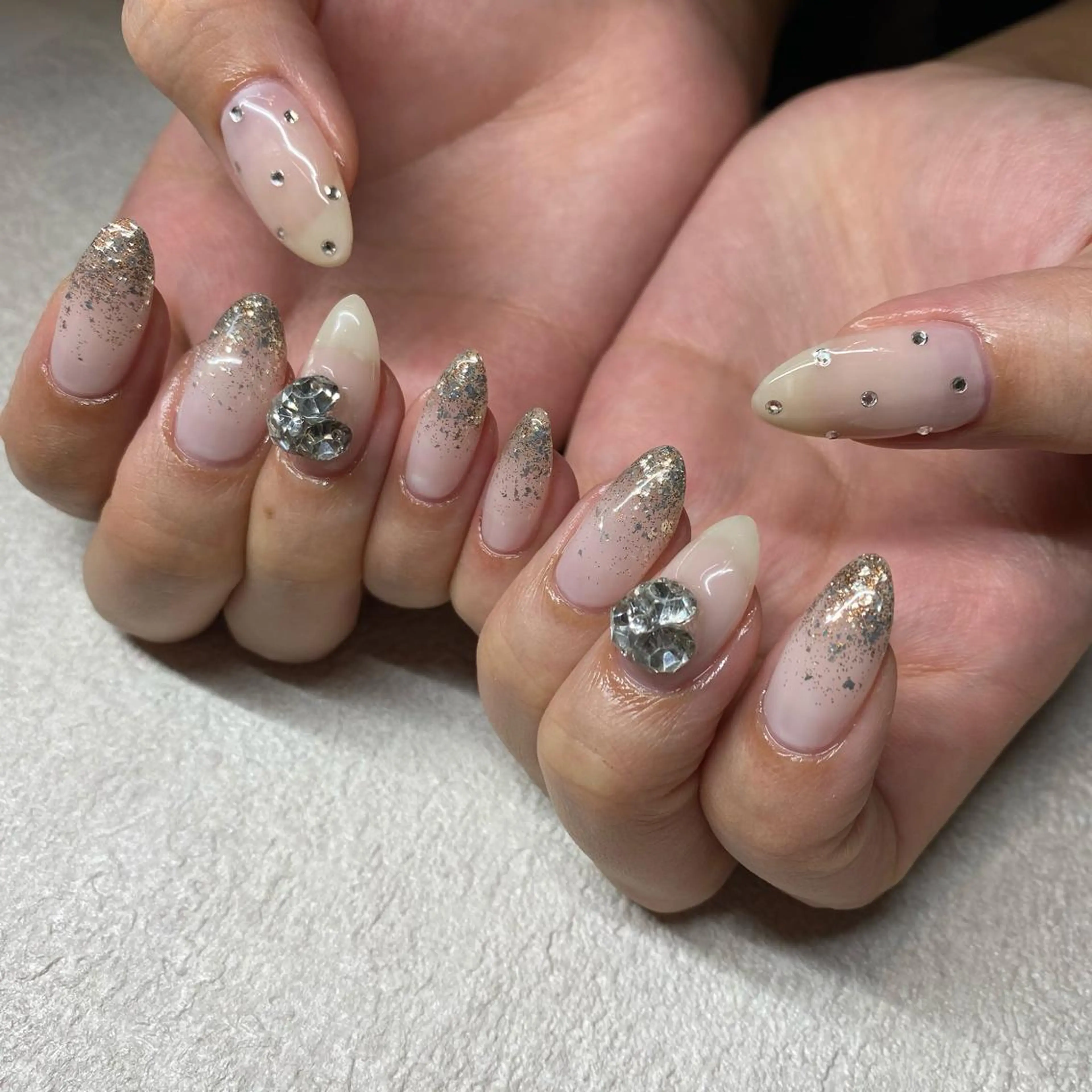 ネイル ハンドネイル NORA nail UMEDAのネイルデザイン