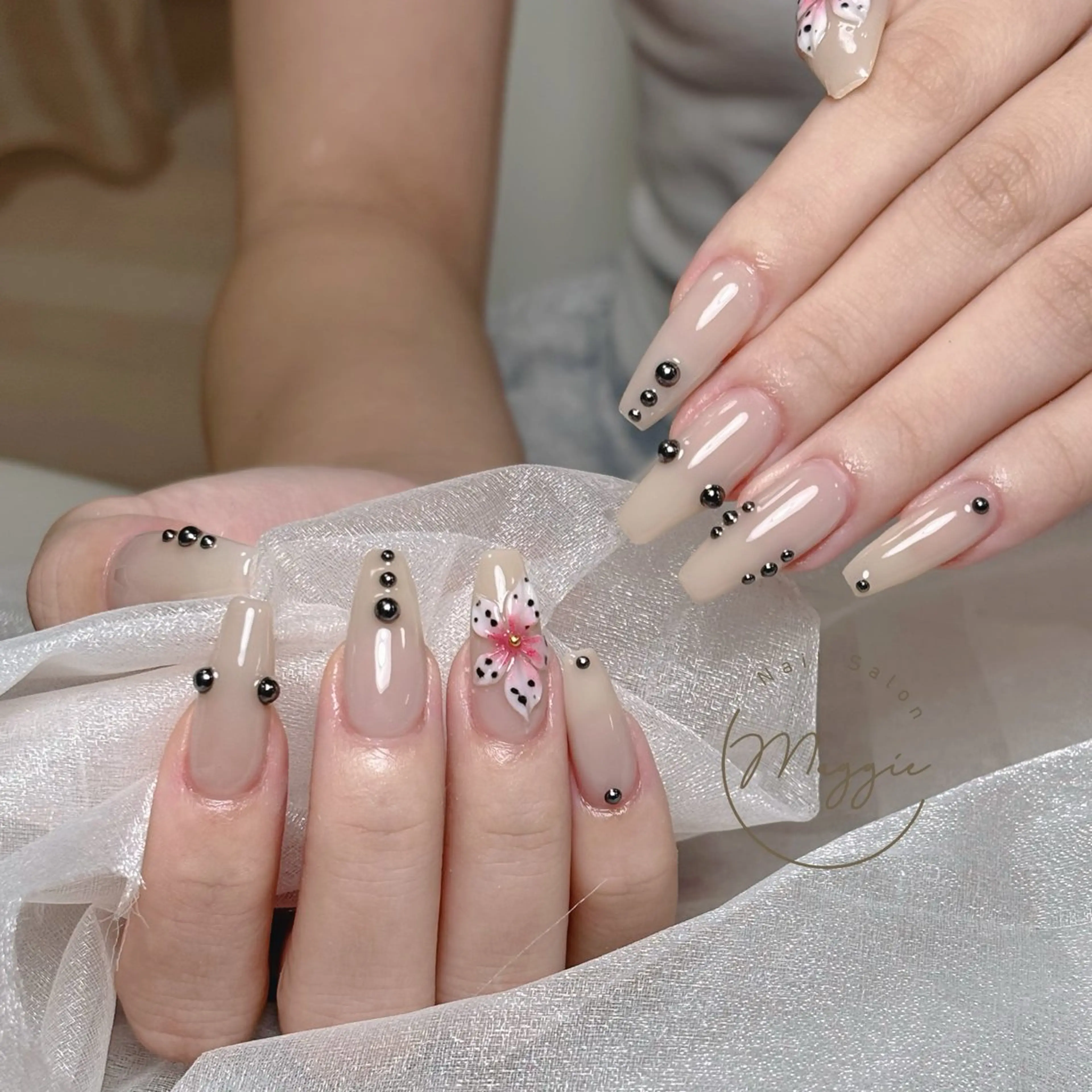 ネイル Maggie. Rのネイルデザイン