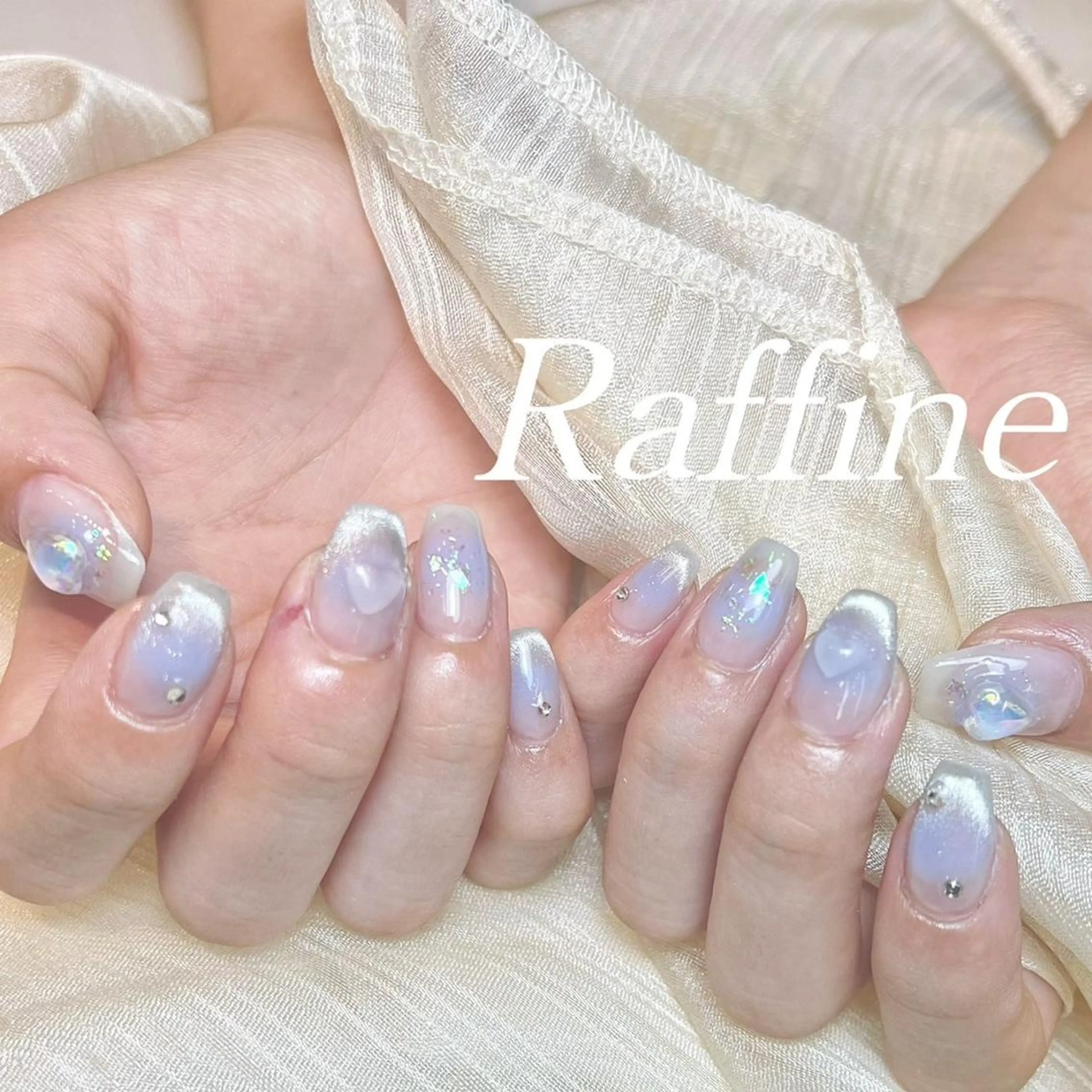 ネイル ハンドネイル RAFFINE haru🦋🩵のネイルデザイン