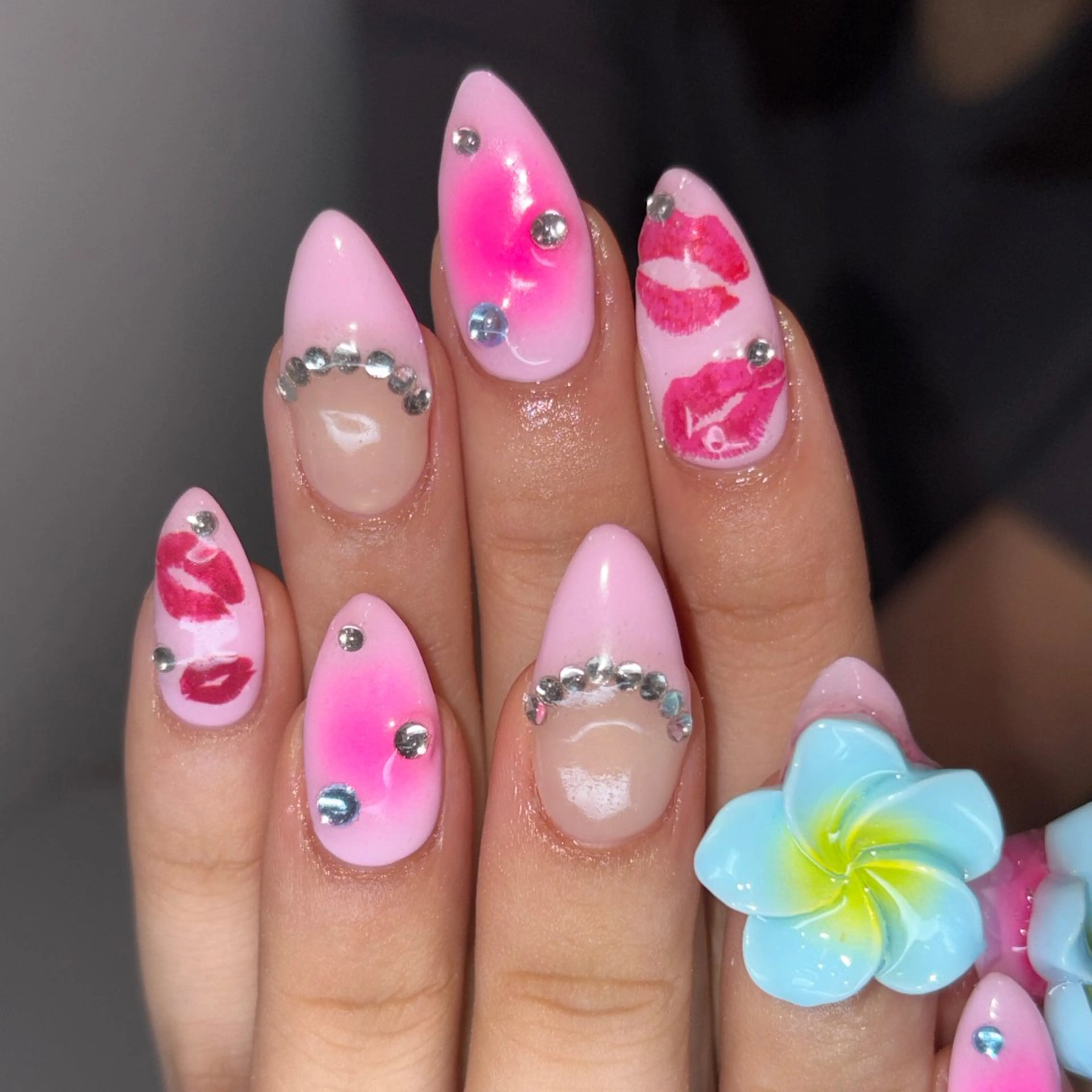 ネイル ハンドネイル 👽個性派ネイル🎀 komachiのマツエク・マツパデザイン