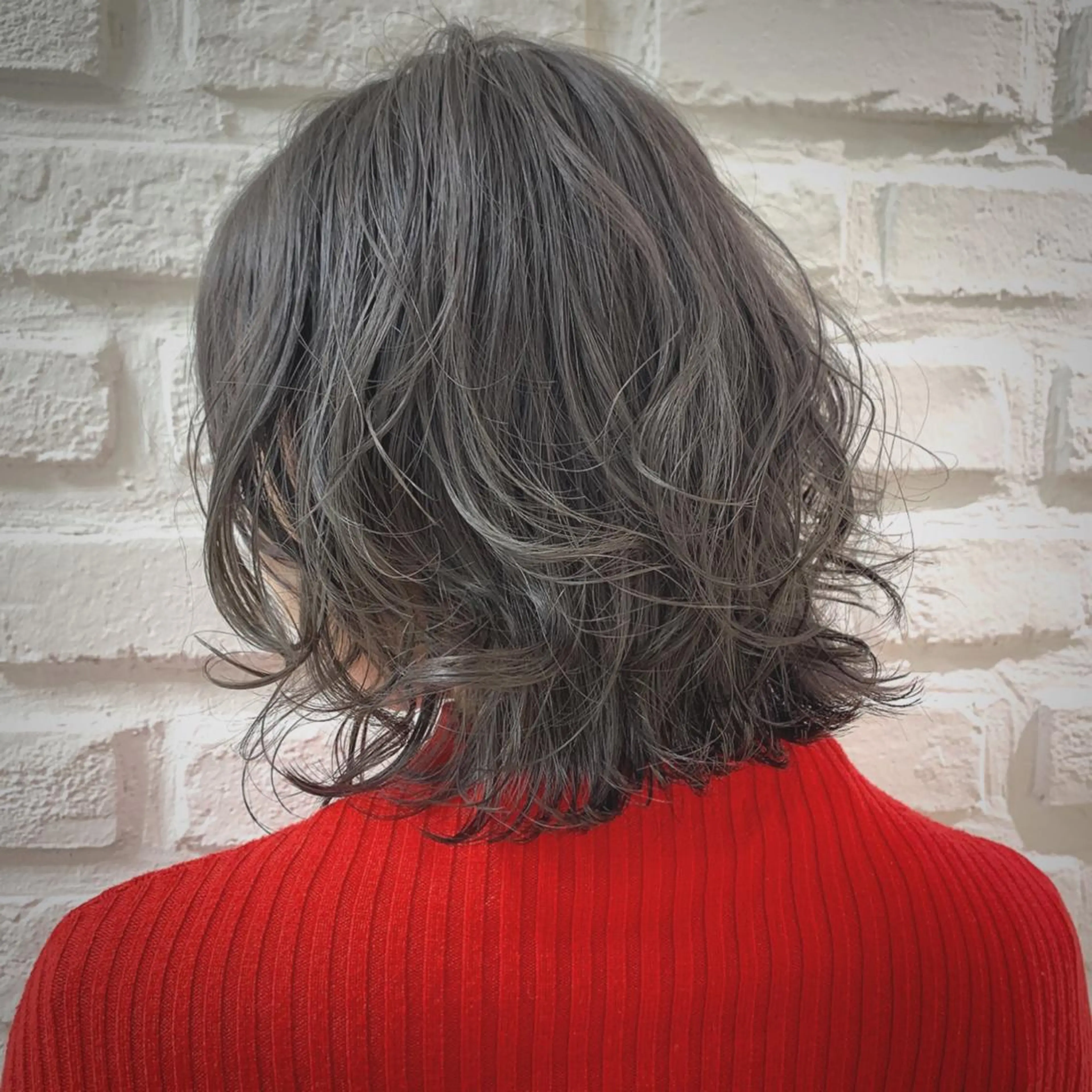 ショート カラー ブリーチ ダークグレー グレージュ イルミナカラー ヘアカラー トリートメント 【予防美容特化】 kasumi🌷🌷のヘアスタイル